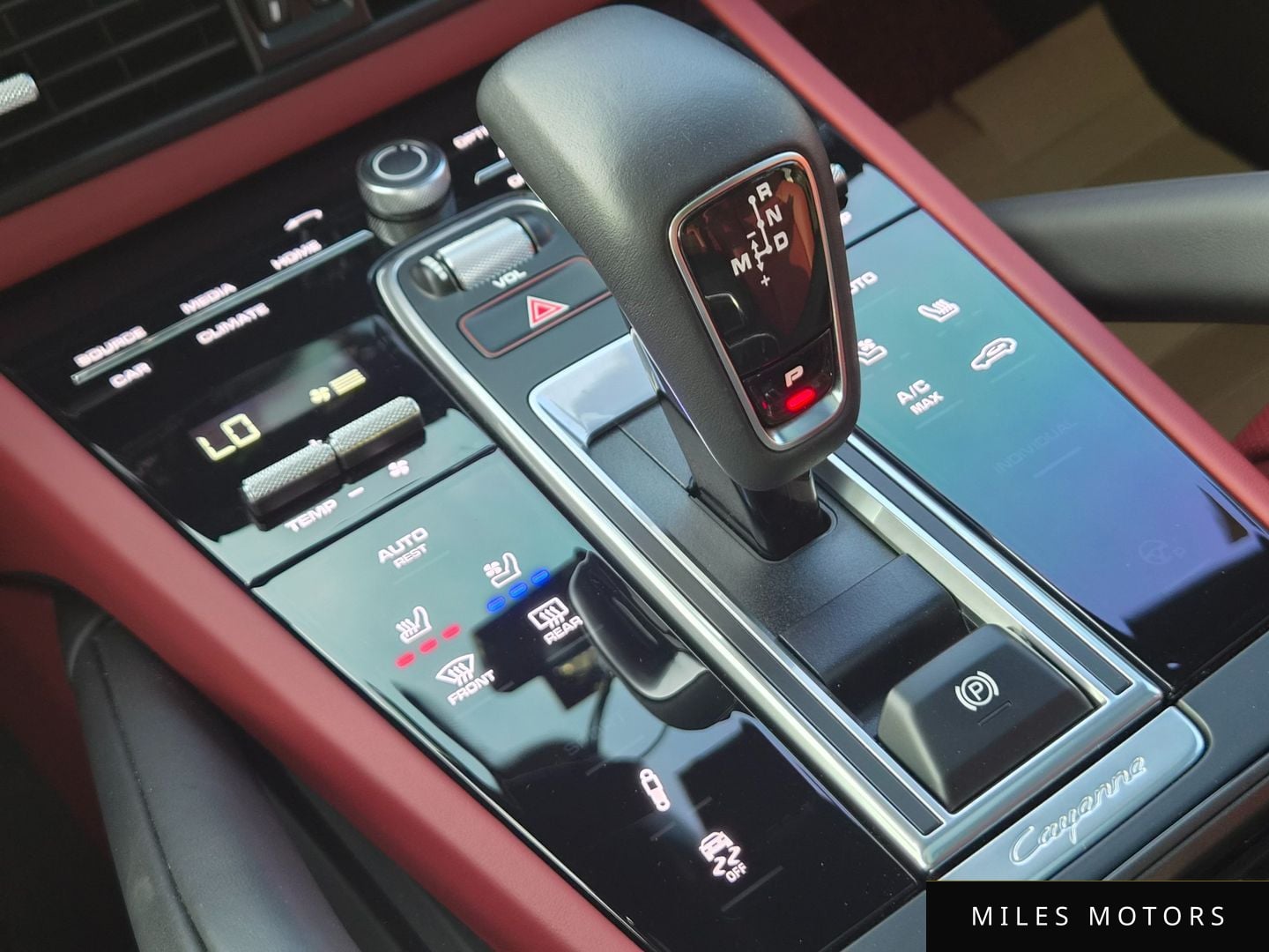Porsche Cayenne 2022 — миниатюра 9