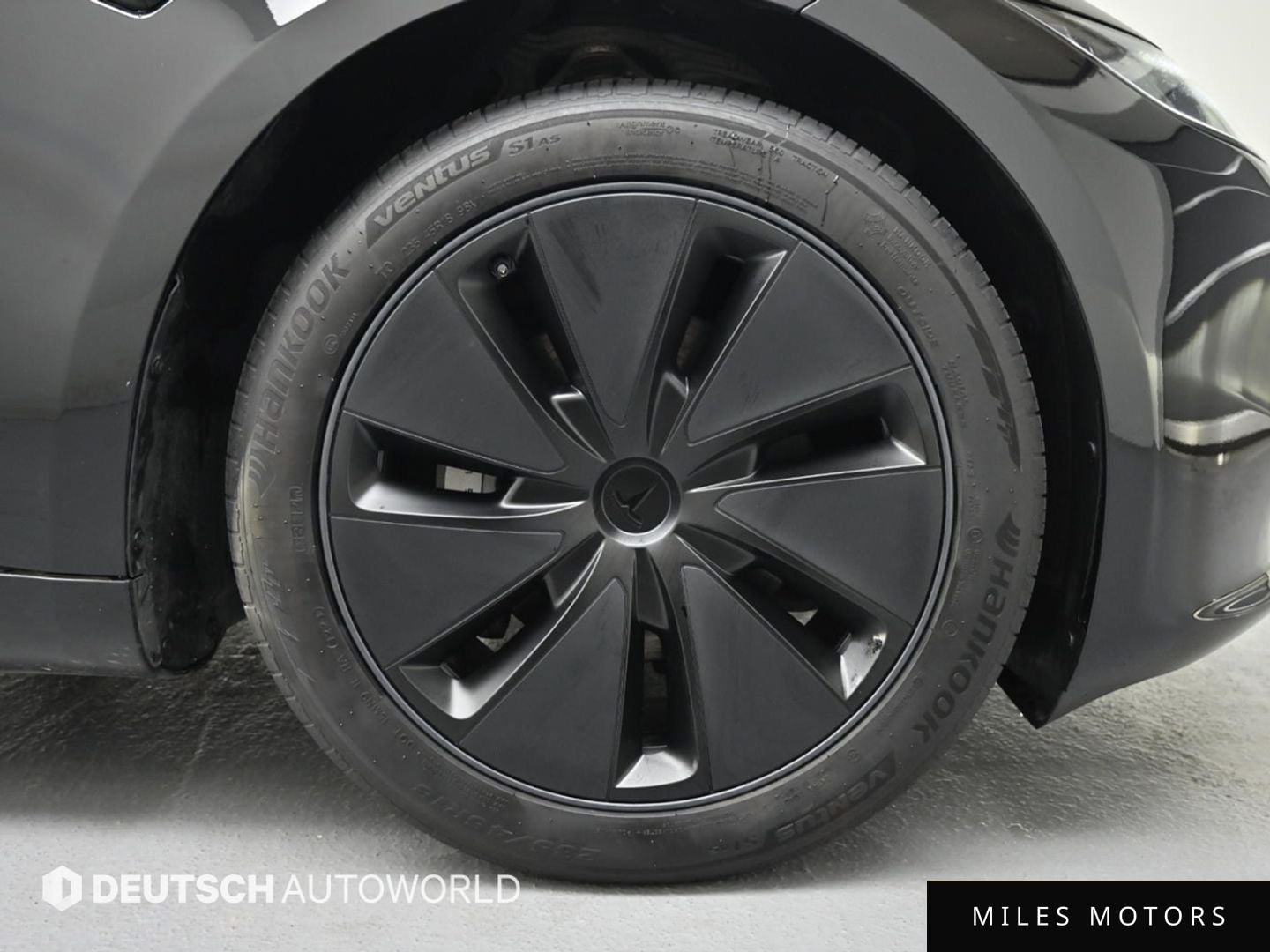 Tesla Model 3 2024 — миниатюра 5