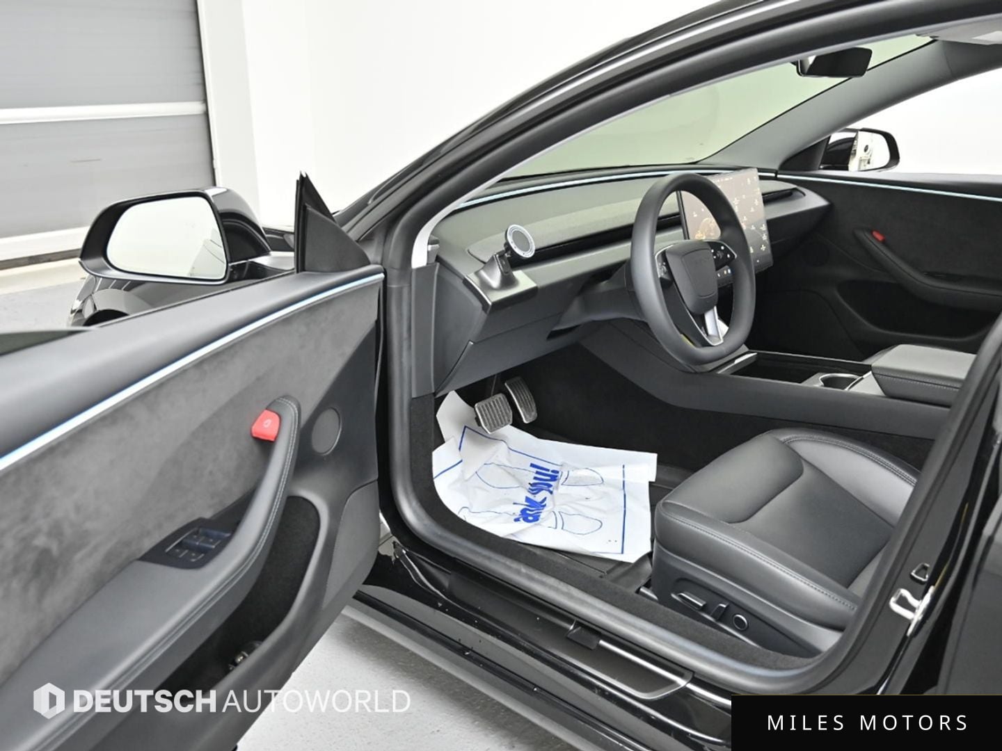 Tesla Model 3 2024 — миниатюра 11