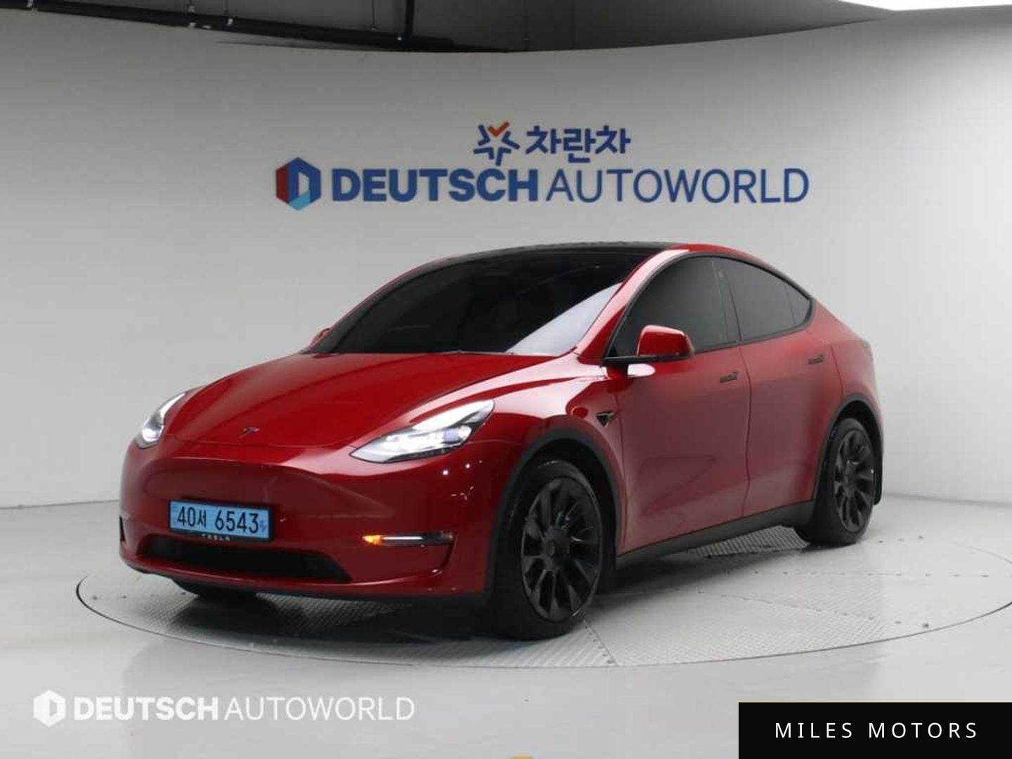 Tesla Model Y 2023 — фото 1 из 12