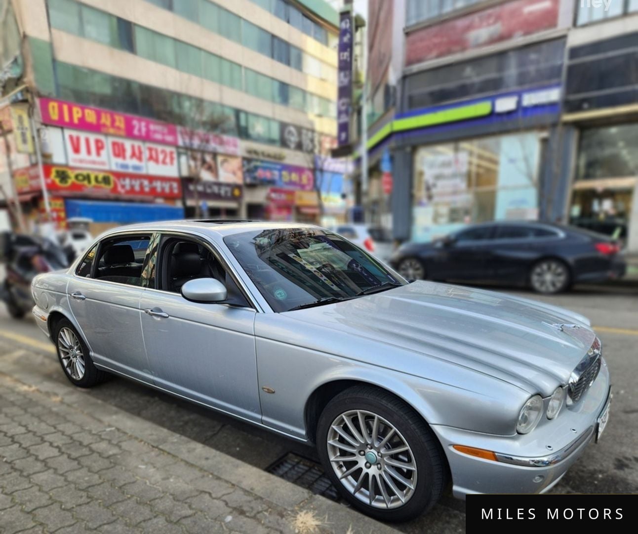Jaguar XJ-8 2006 — миниатюра 5