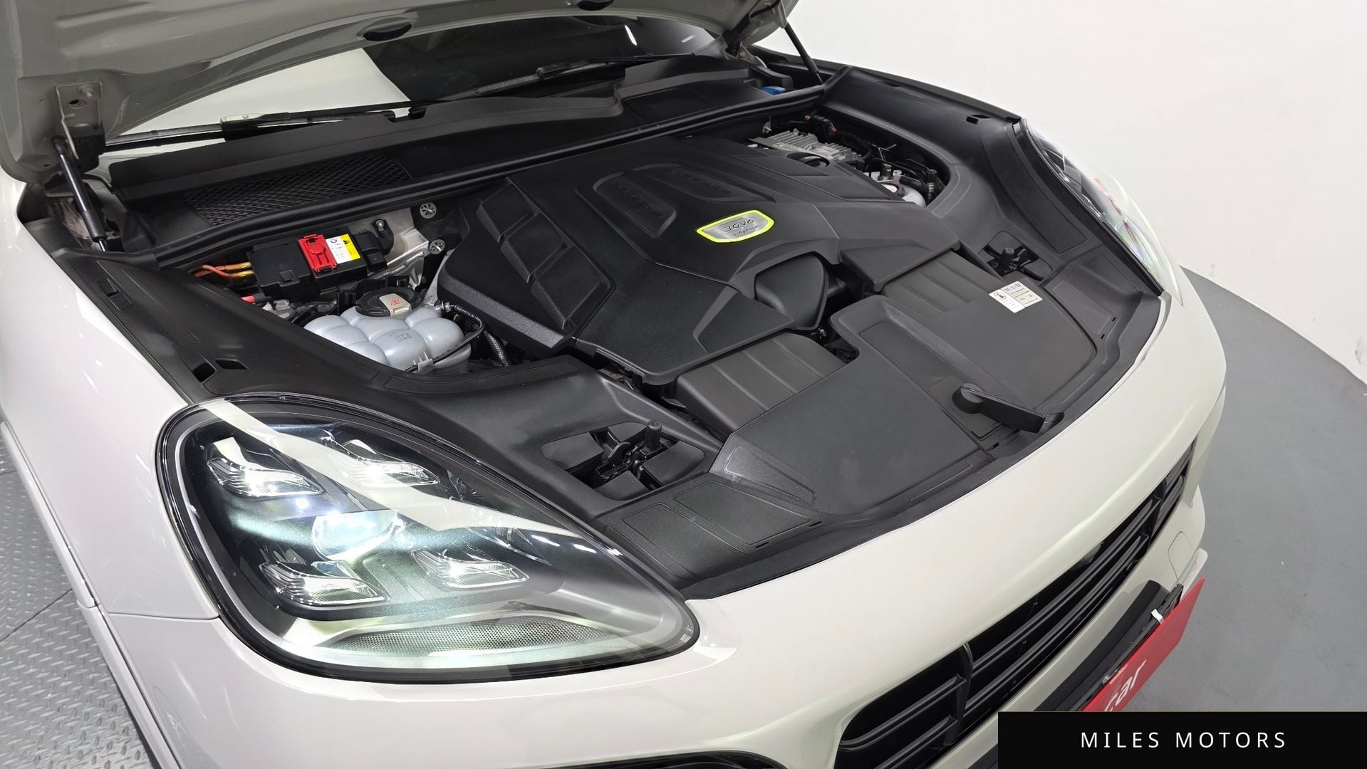 Porsche Cayenne 2020 — миниатюра 6