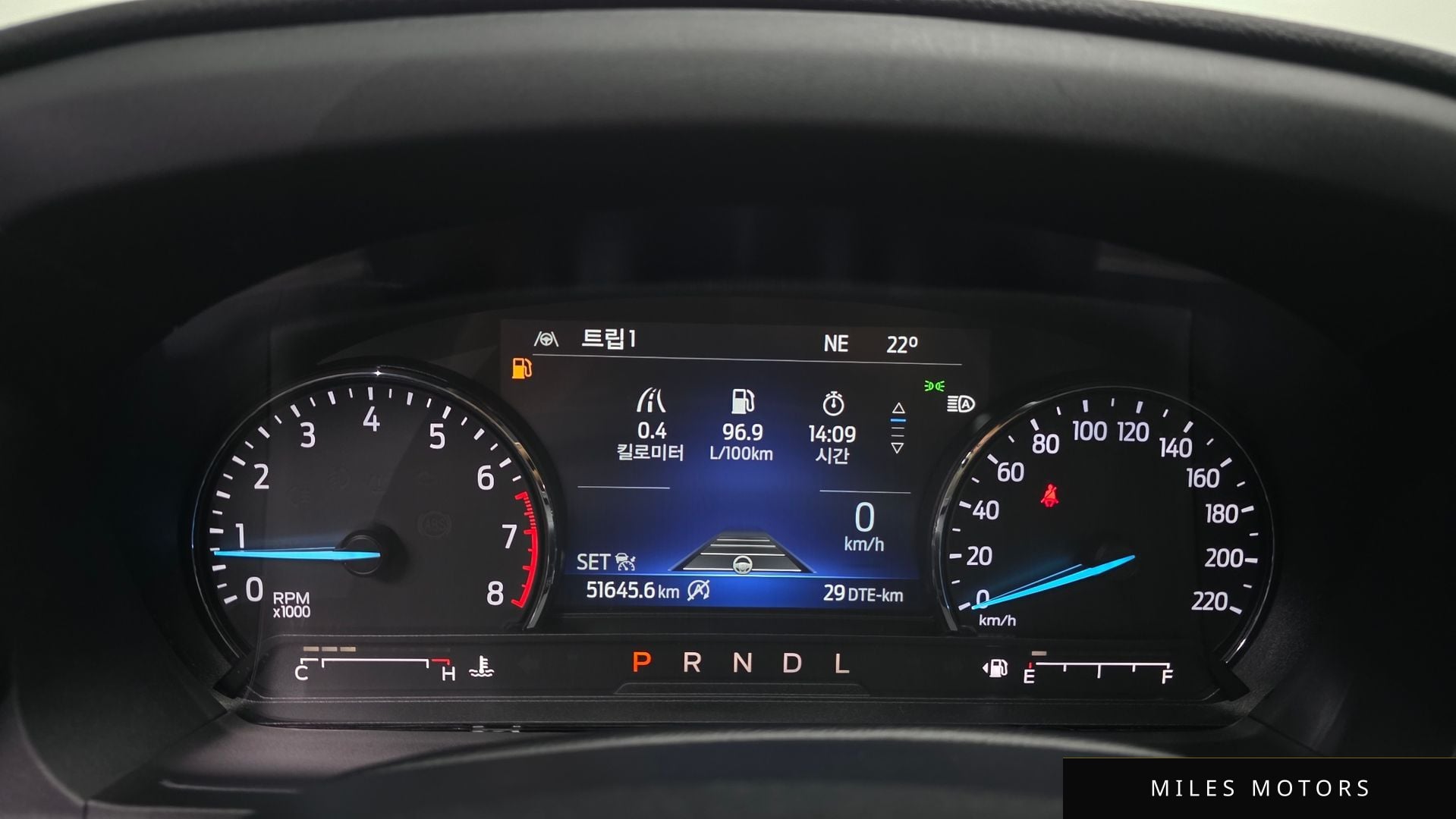 Ford Explorer 2021 — миниатюра 8