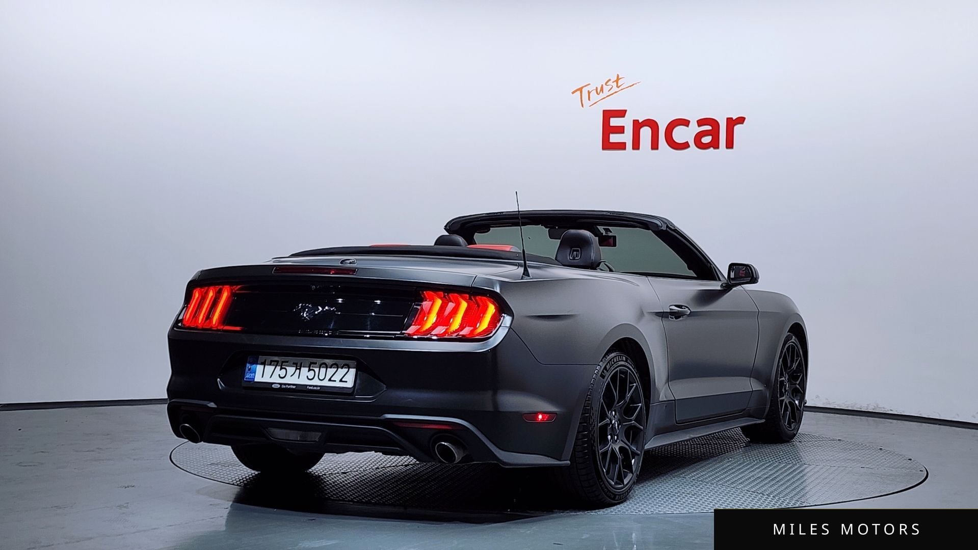 Ford Mustang 2022 — миниатюра 2