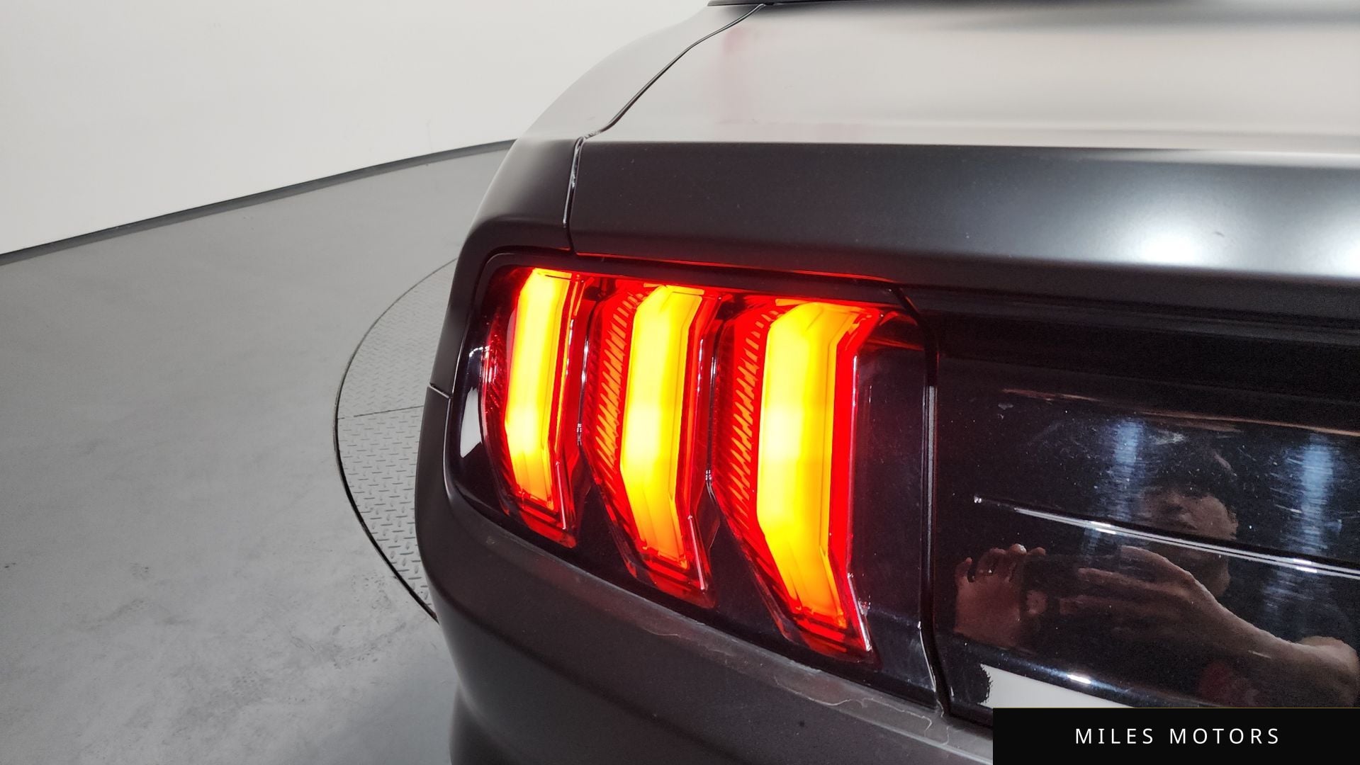 Ford Mustang 2022 — миниатюра 9