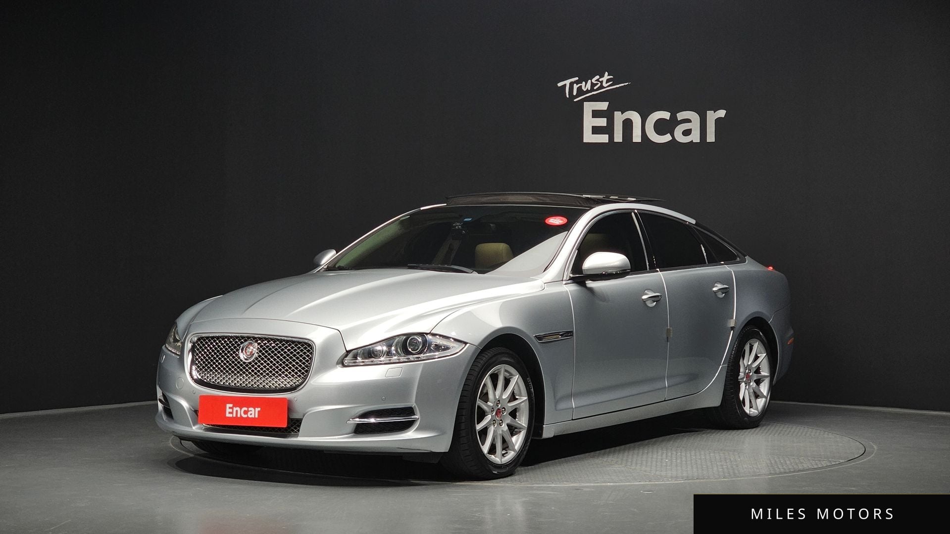 Jaguar All New XJ 2014 — фото 1 из 12