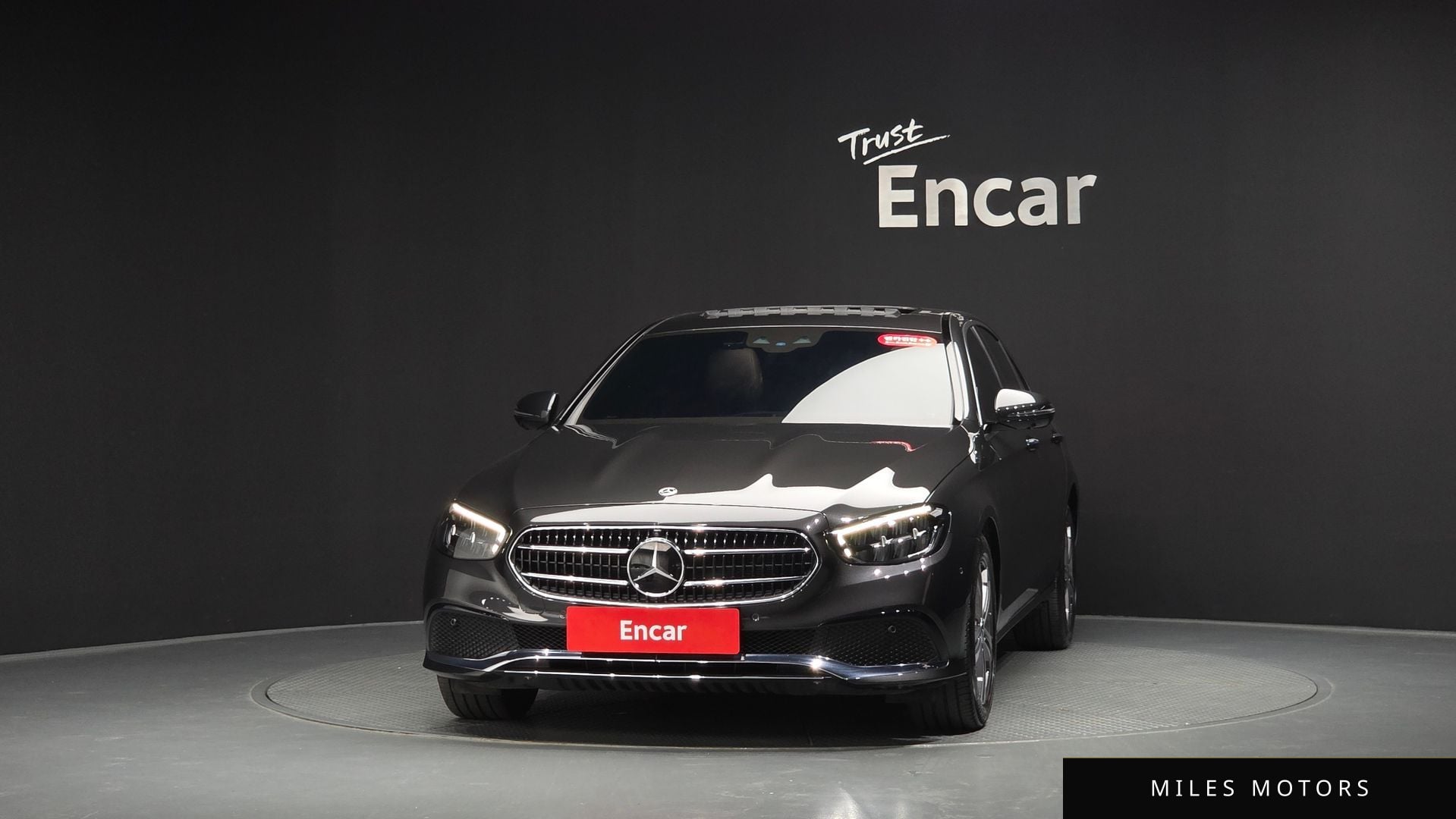 Mercedes-Benz E-Class W213 2023 — миниатюра 2