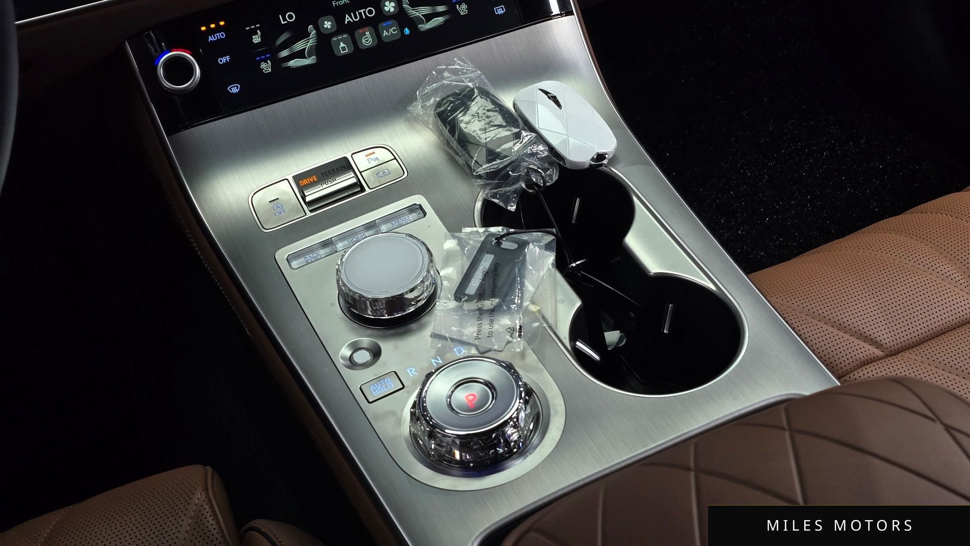 Genesis GV70 2026 — миниатюра 12