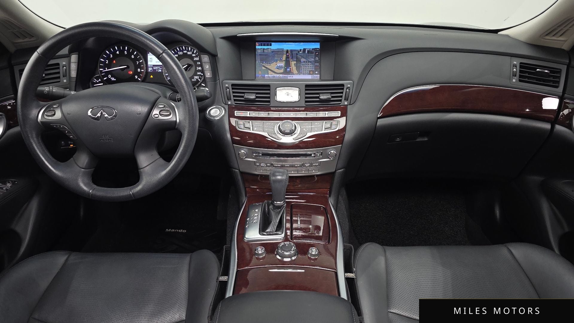 Infiniti Q70 2016 — миниатюра 9