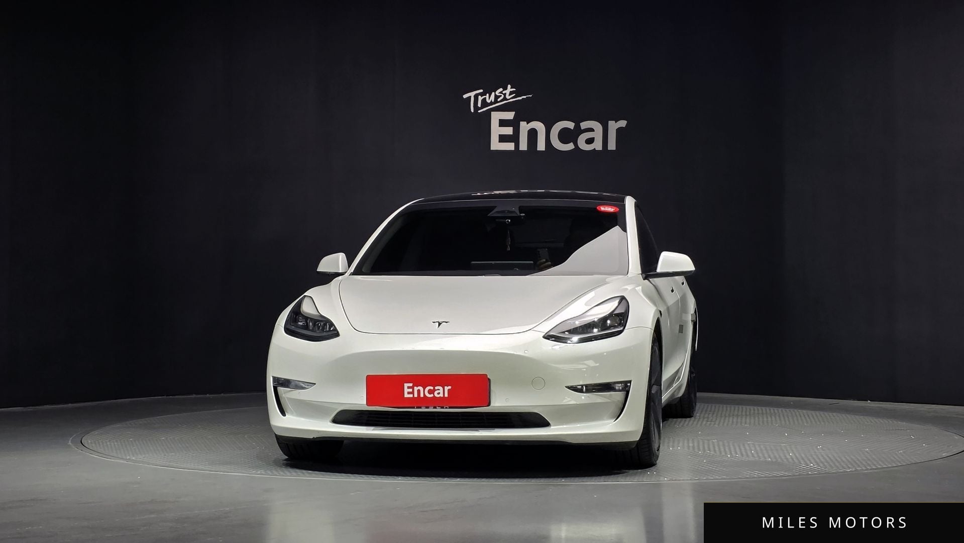 Tesla Model 3 2021 — миниатюра 3
