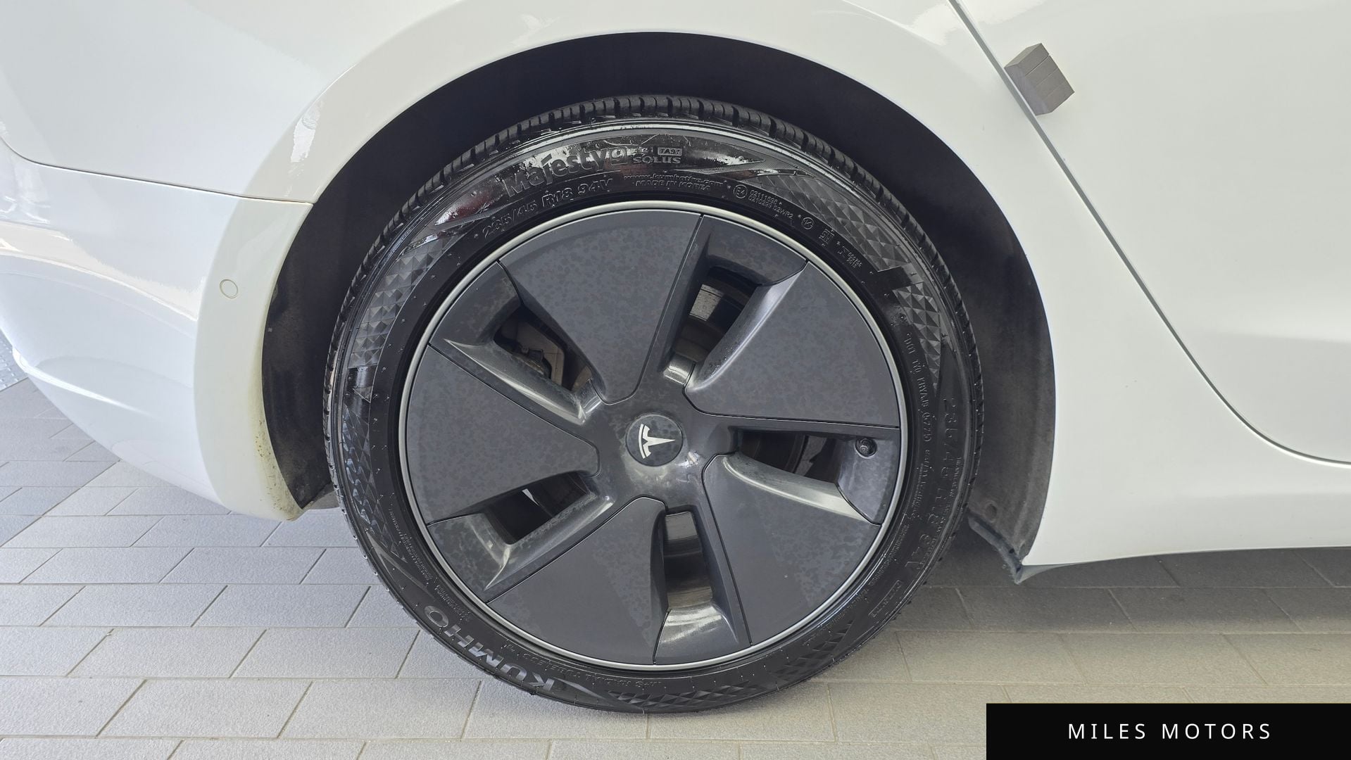 Tesla Model 3 2021 — миниатюра 5
