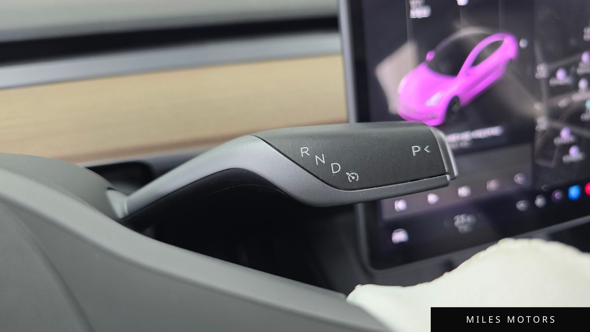 Tesla Model 3 2021 — миниатюра 12