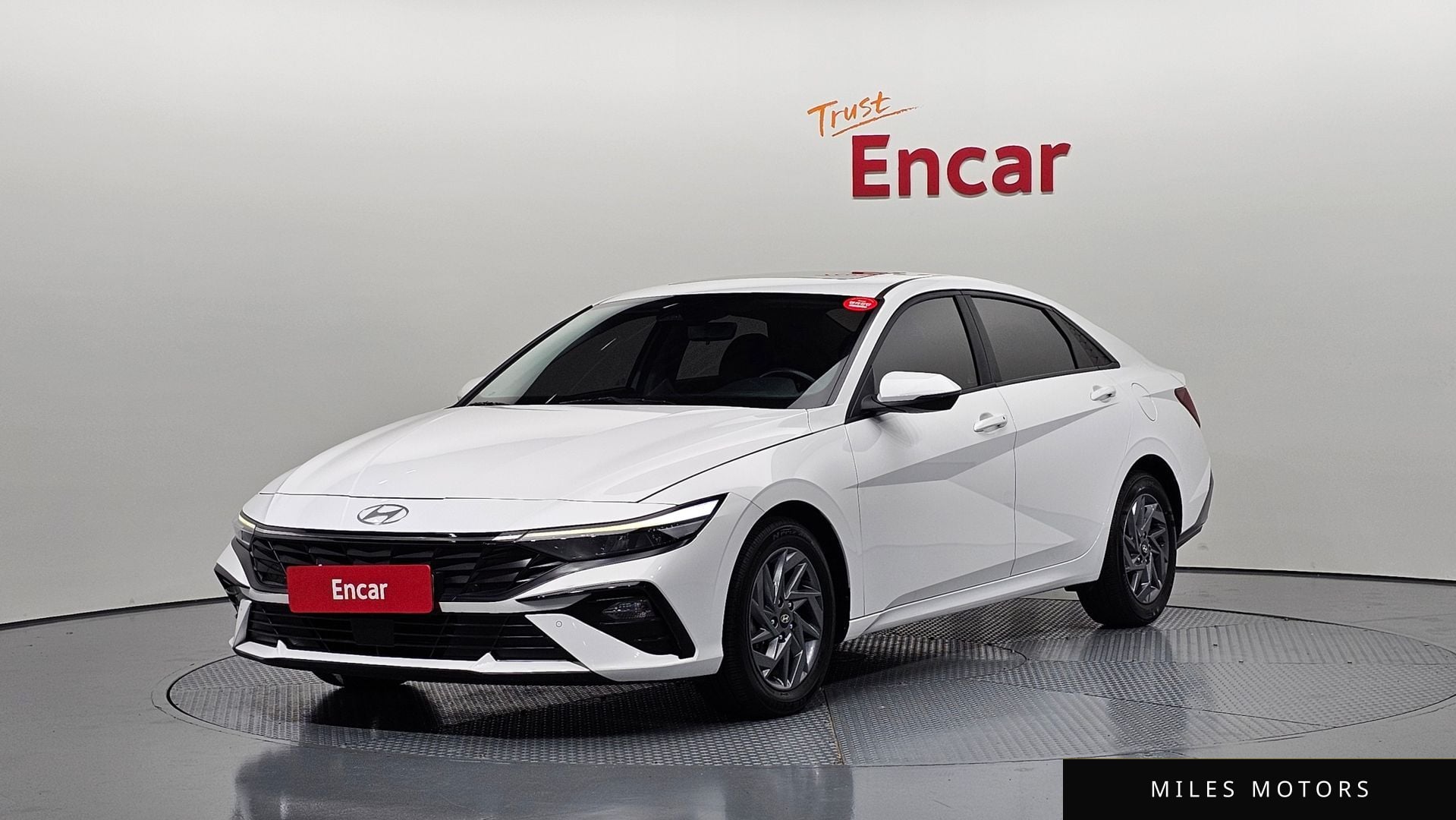 Hyundai AVANTE 2024 — фото 1 из 12