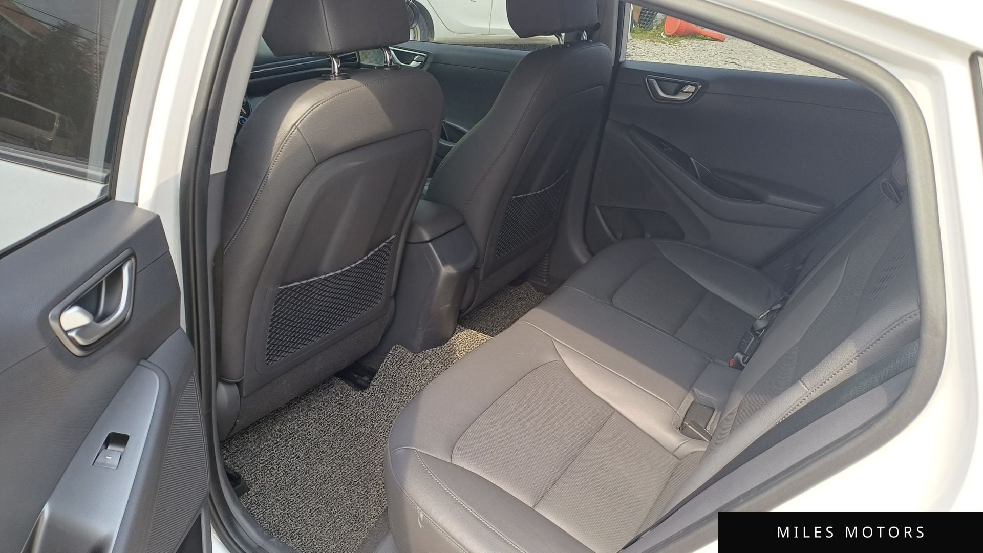 Hyundai Ioniq 2020 — миниатюра 9