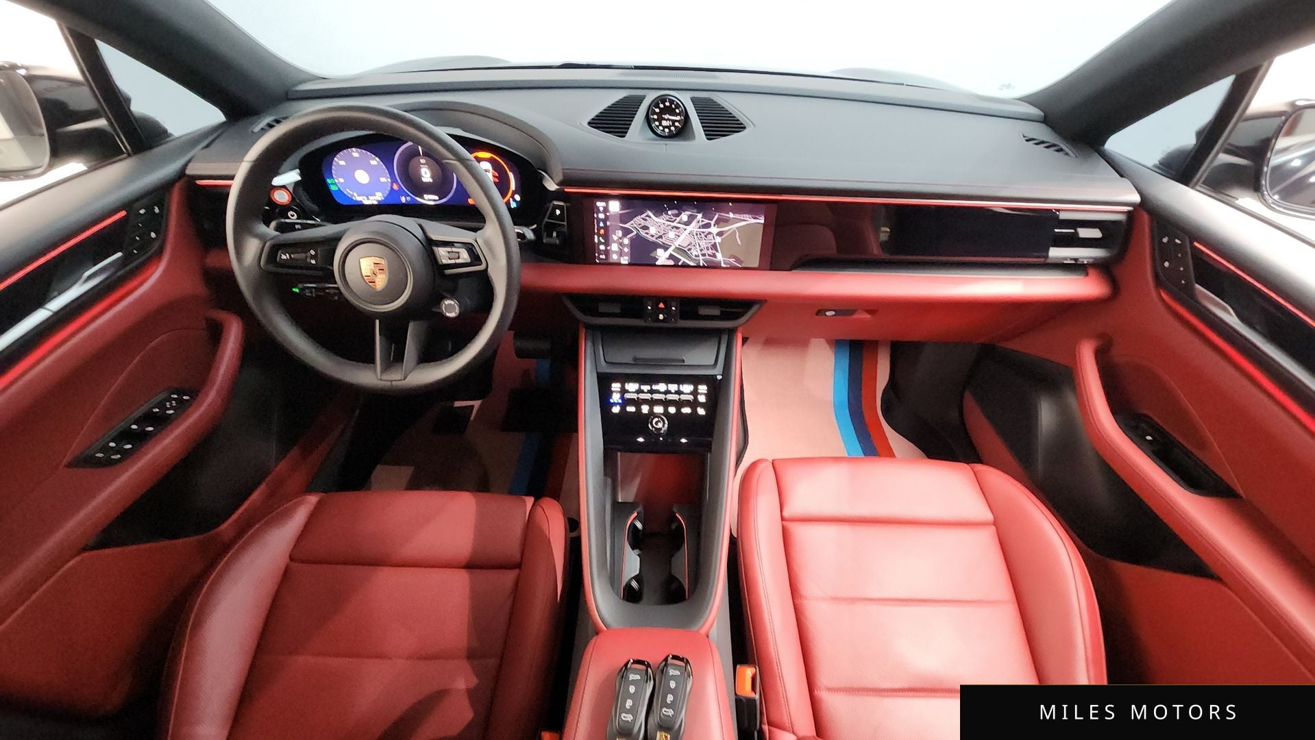 Porsche Macan 2025 — миниатюра 10