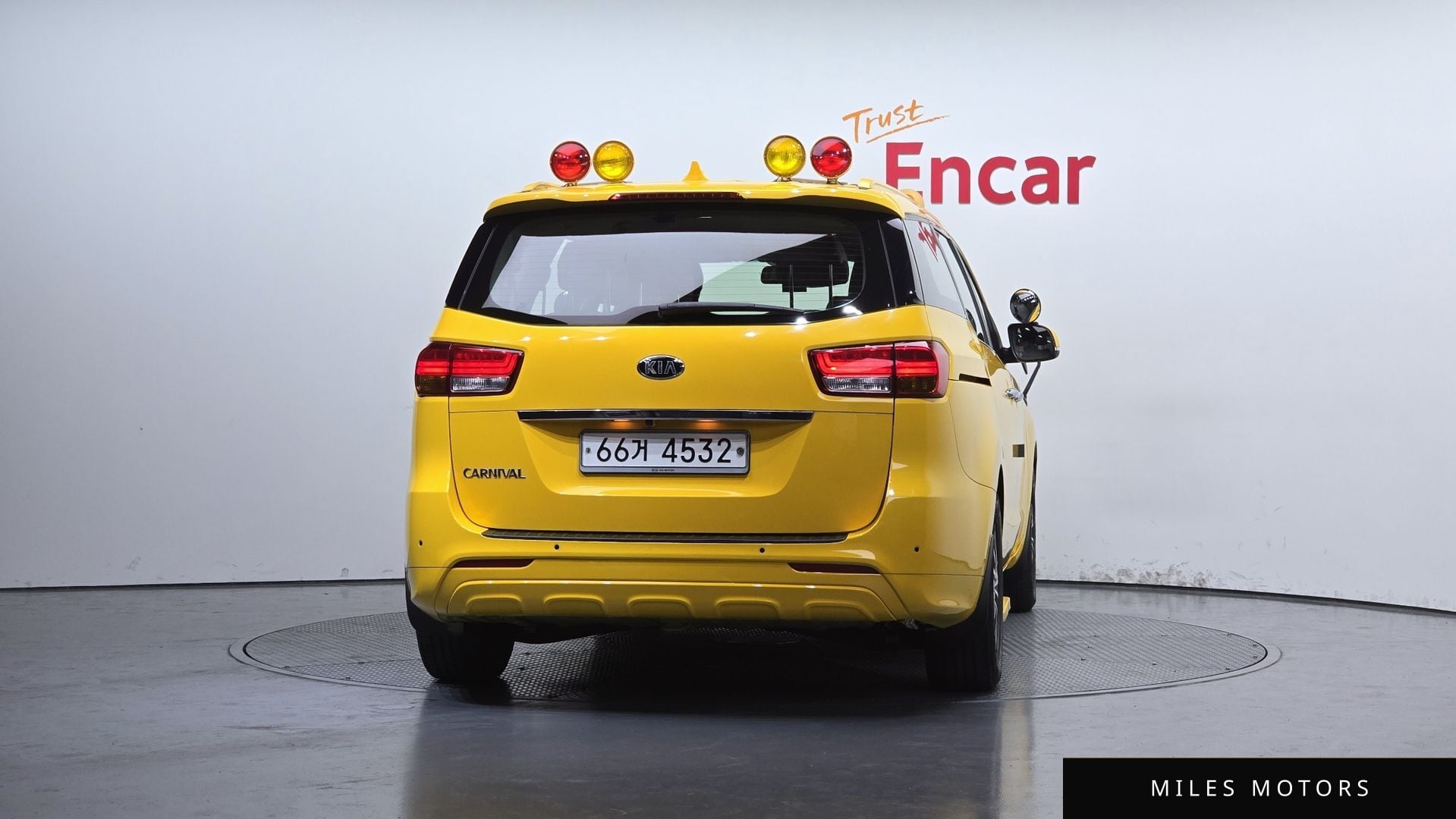 Kia Canival 2018 — миниатюра 4