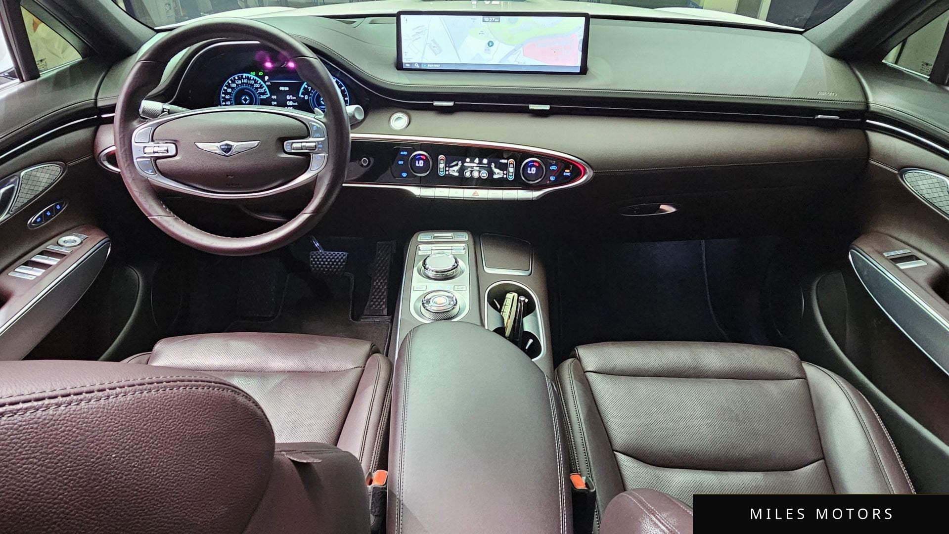 Genesis GV70 2022 — миниатюра 10