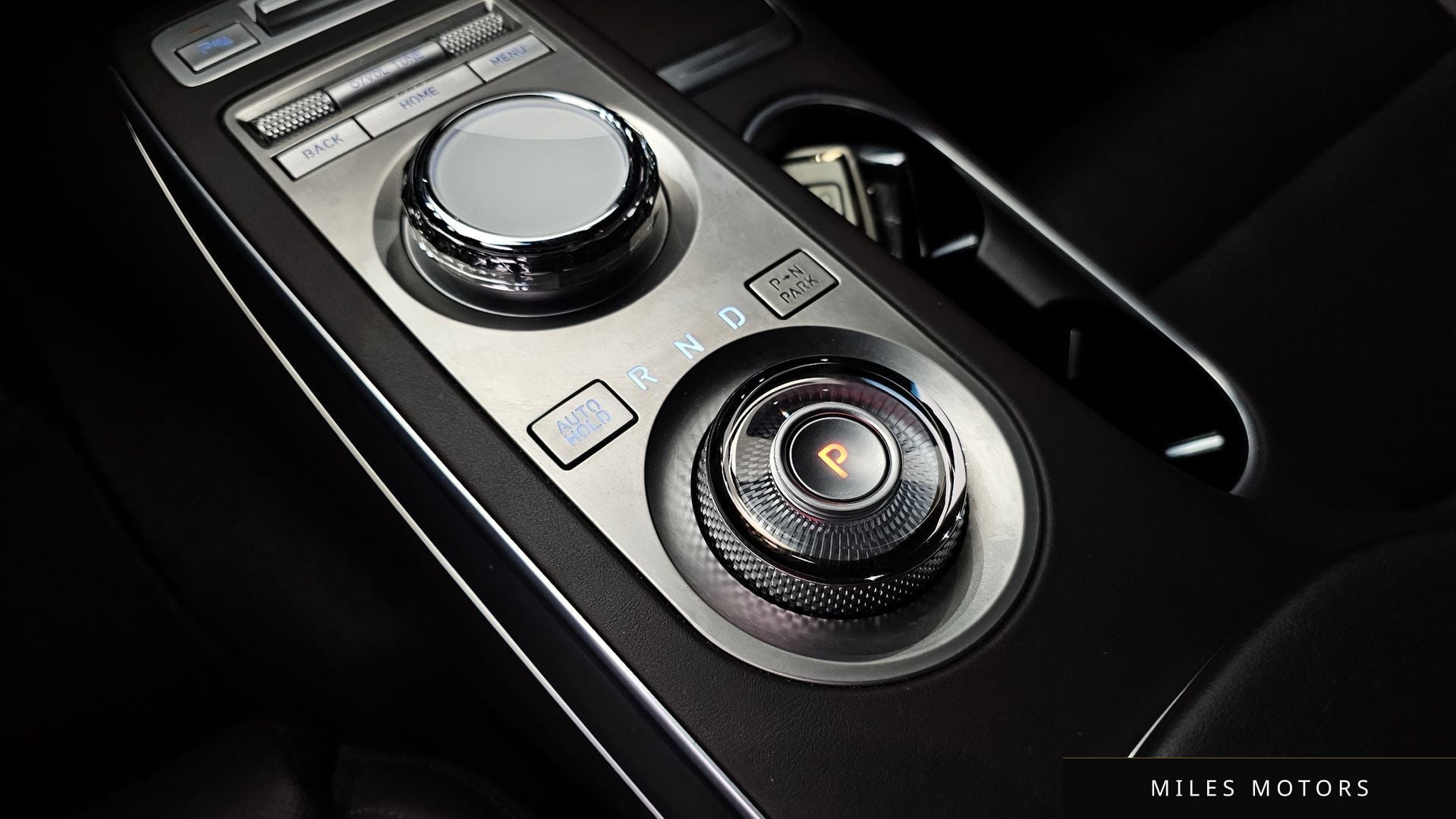 Genesis GV70 2022 — миниатюра 12