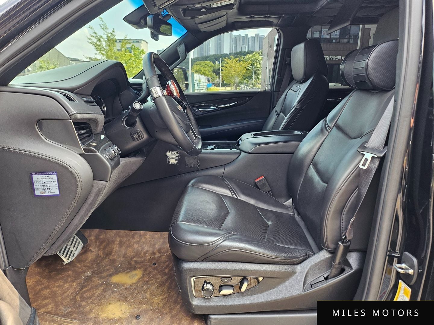 Cadillac Escalade 2019 — миниатюра 12