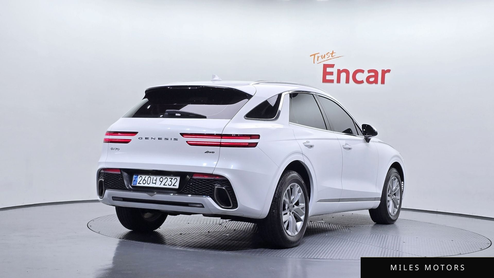 Genesis GV70 2024 — миниатюра 2