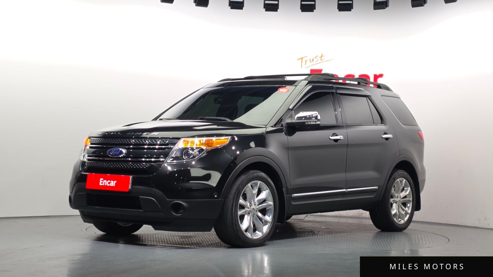 Ford Explorer 2015 — фото 1 из 12