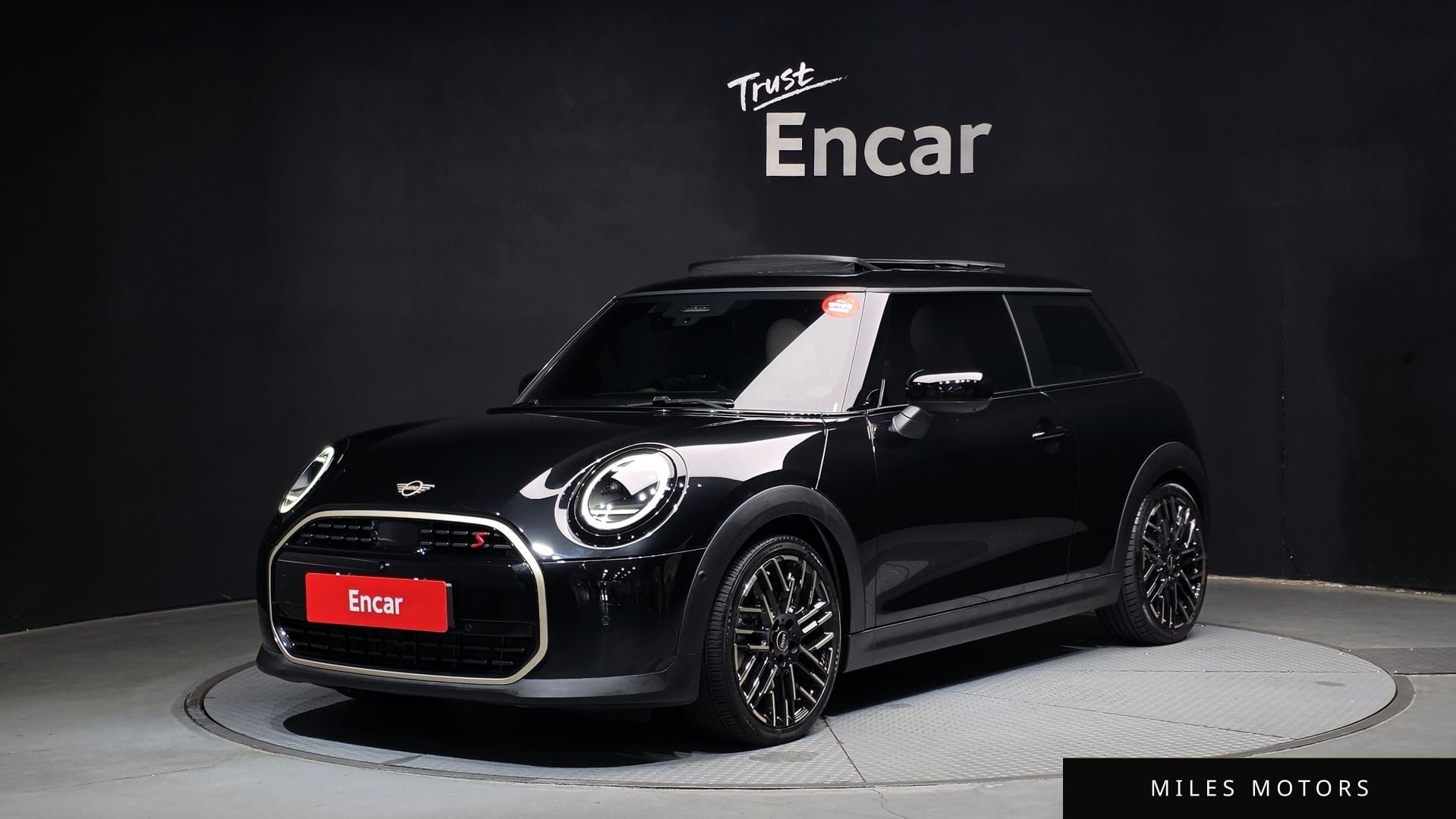 MINI Cooper S 2025 — фото 1 из 12