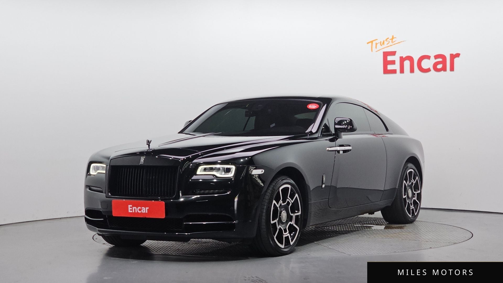 Rolls-Royce Wraith 2018 — фото 1 из 12