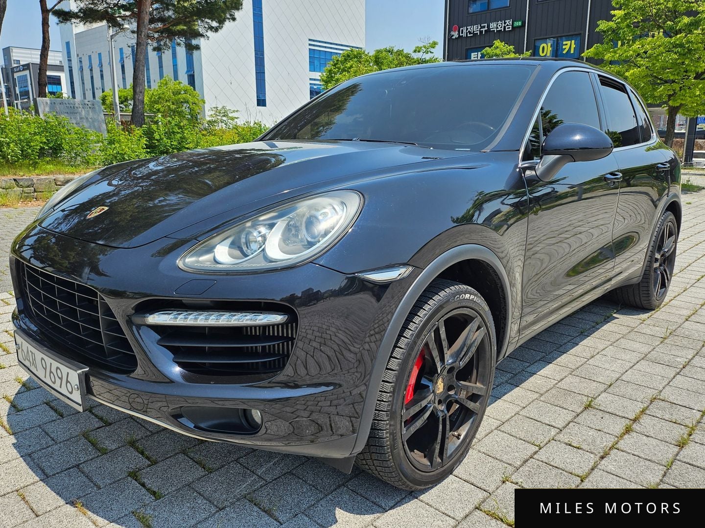 Porsche Cayenne 2011 — миниатюра 2