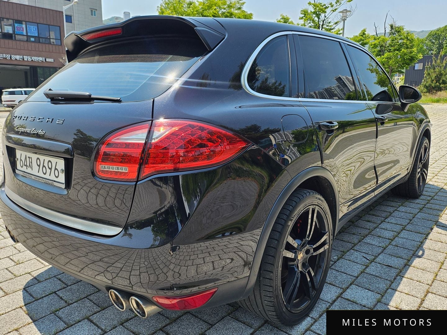 Porsche Cayenne 2011 — миниатюра 8