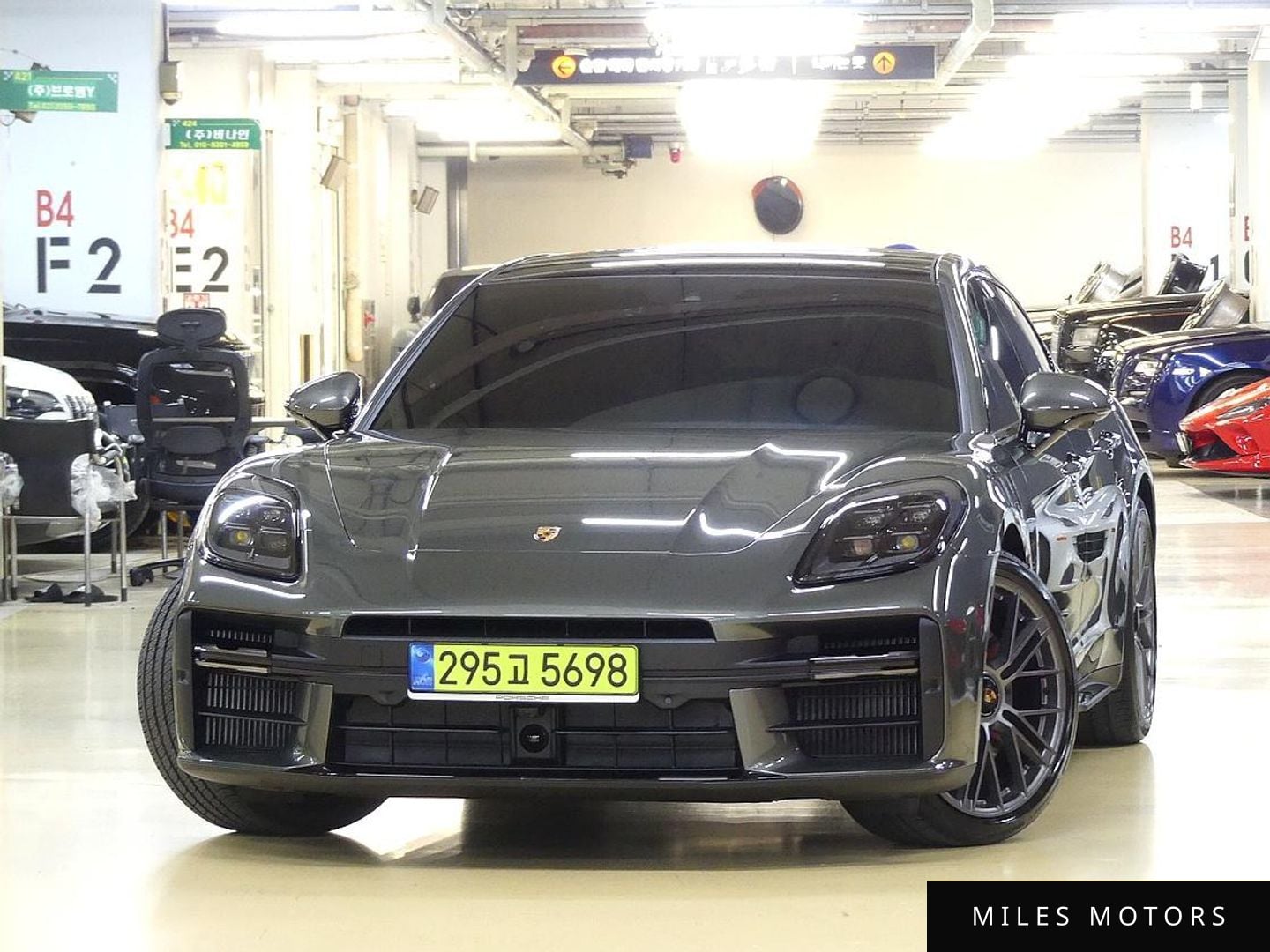 Porsche Panamera 2025