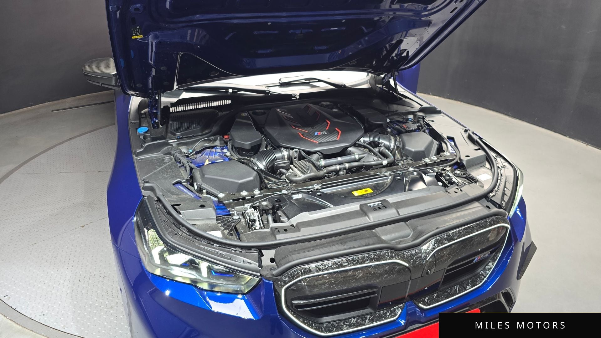 BMW M5 (G90) 2025 — миниатюра 6
