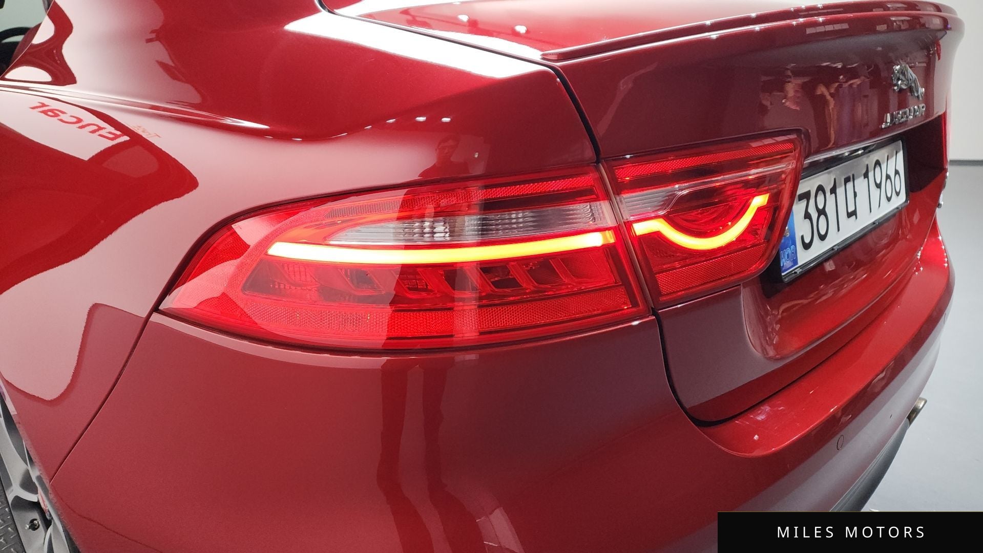 Jaguar XE 2019 — миниатюра 9