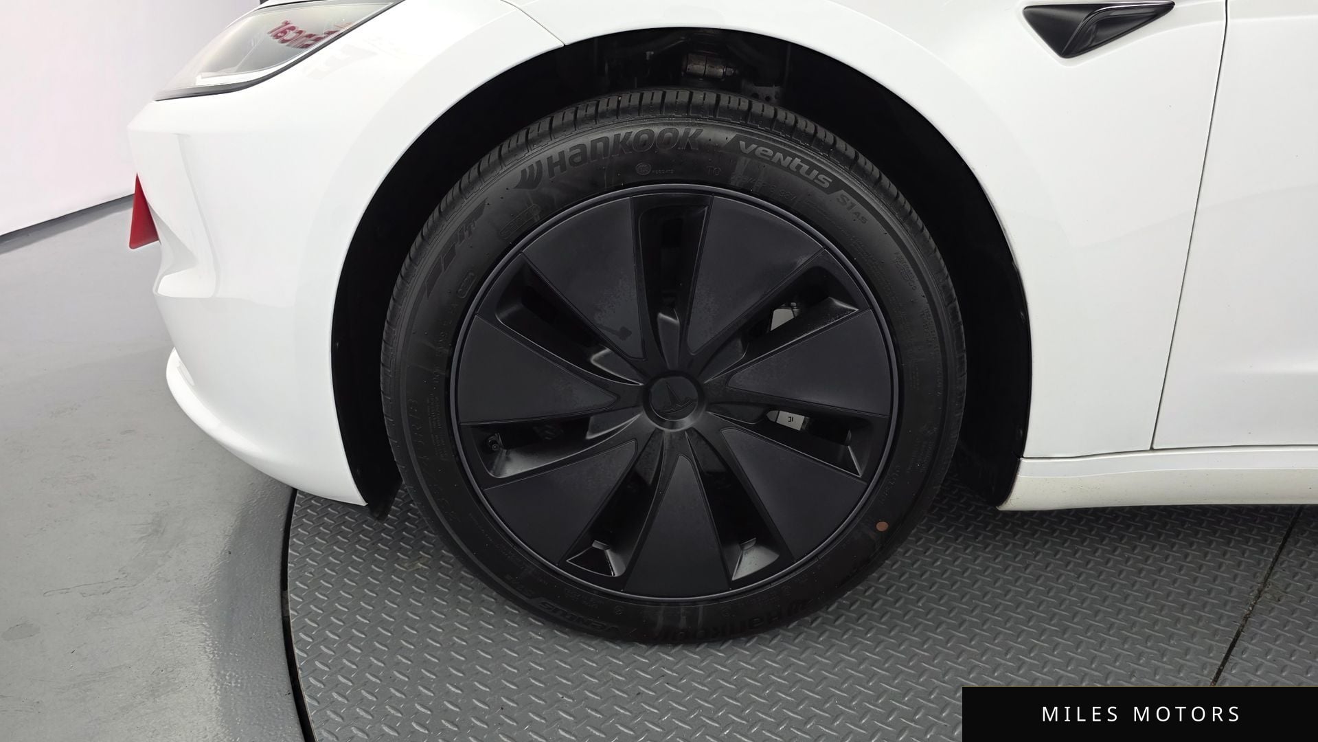 Tesla Model 3 2024 — миниатюра 5