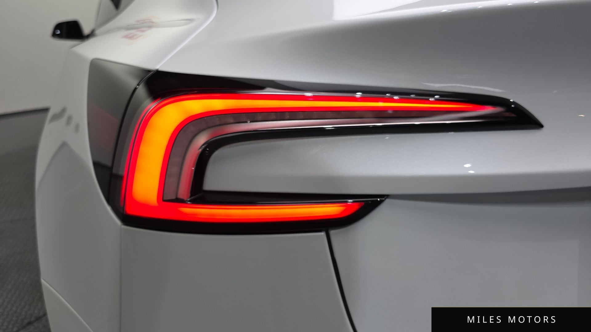 Tesla Model 3 2024 — миниатюра 9