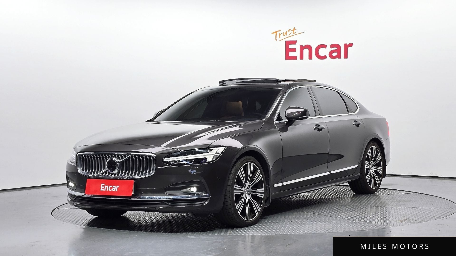 Volvo S90 2021 — фото 1 из 12
