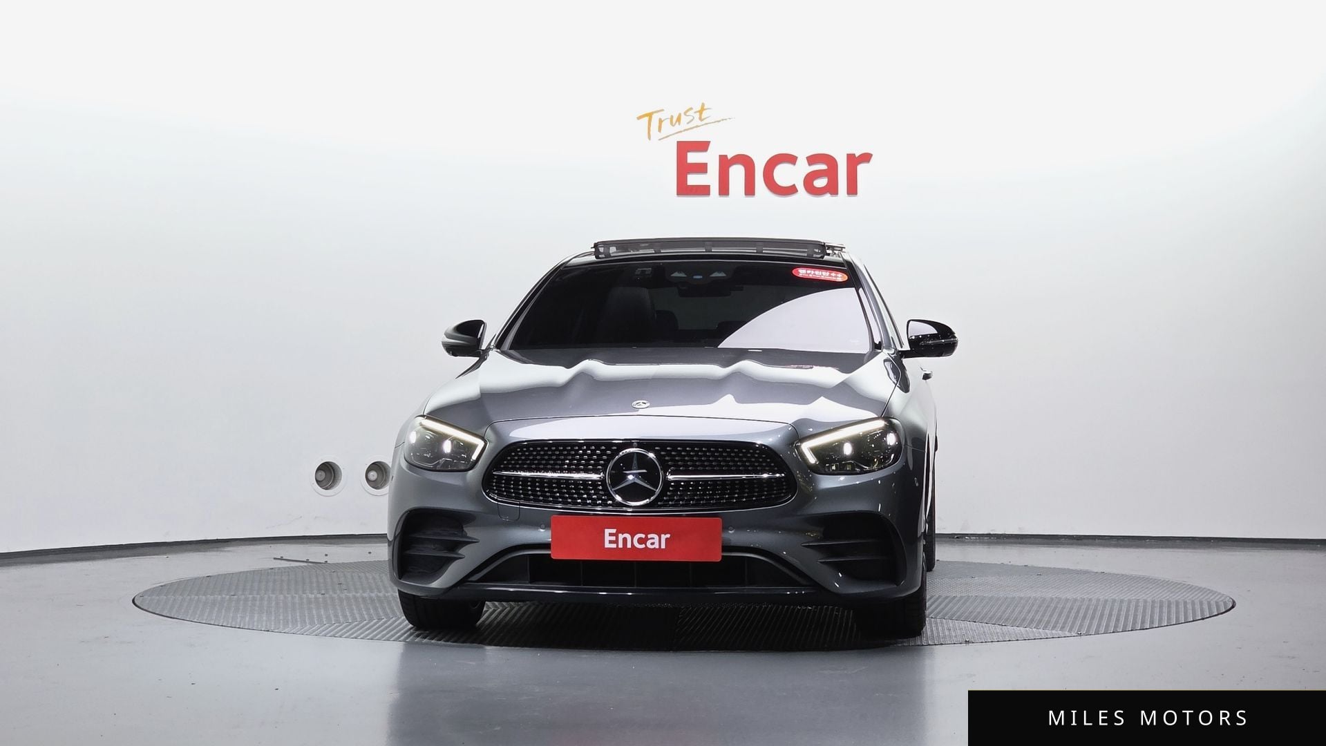 Mercedes-Benz E-Class W213 2023 — миниатюра 2