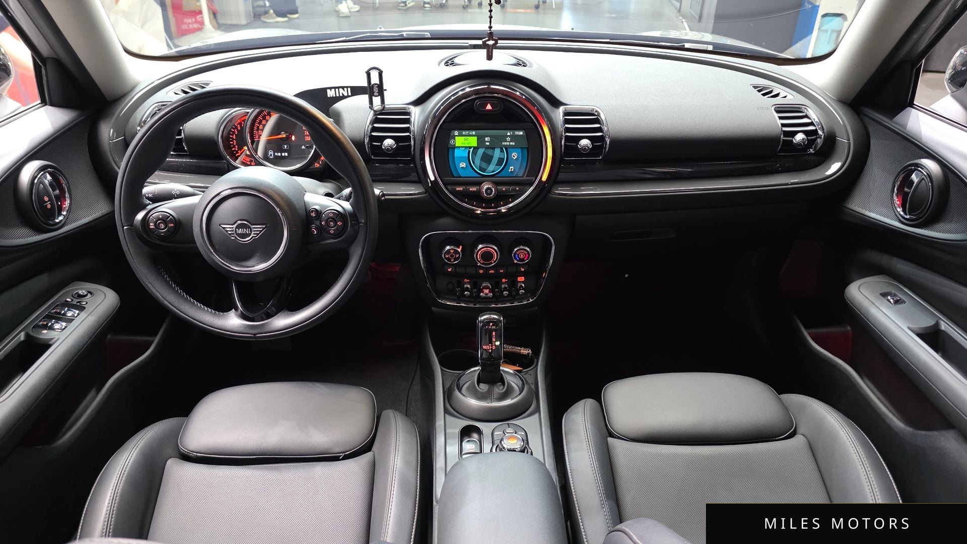 MINI Clubman 2021 — миниатюра 10