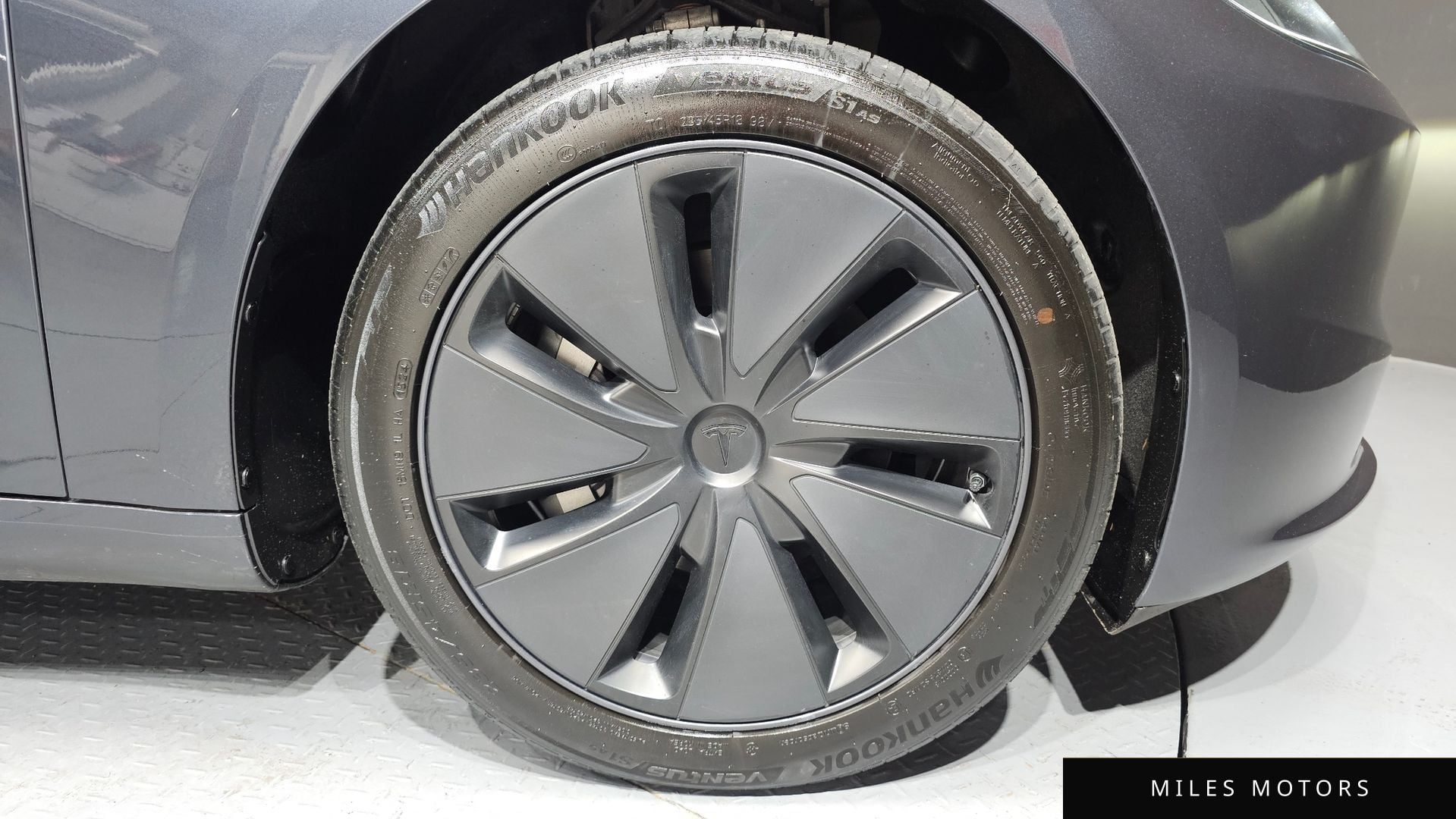 Tesla Model 3 2024 — миниатюра 7
