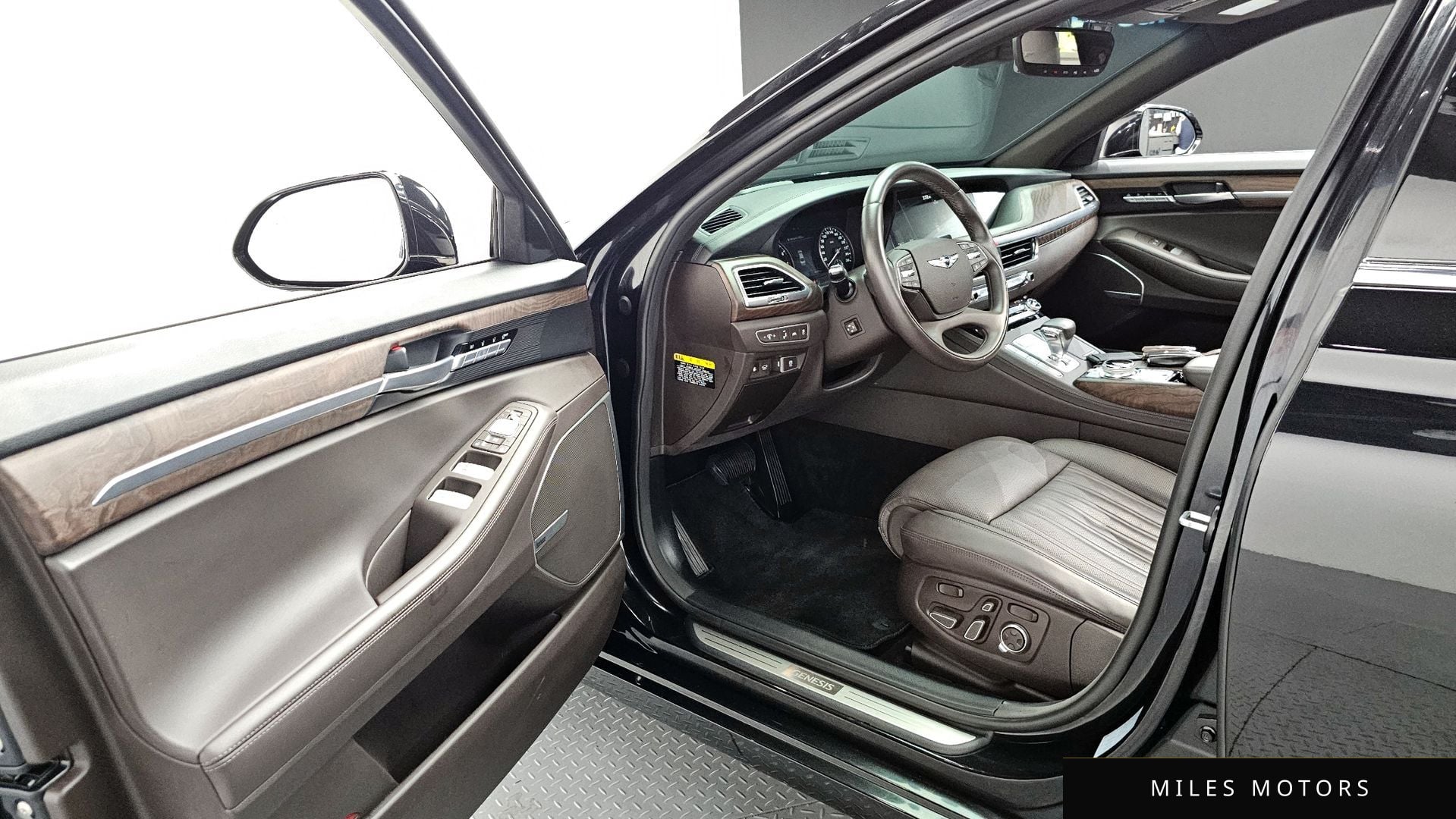 Genesis G90 2021 — миниатюра 10