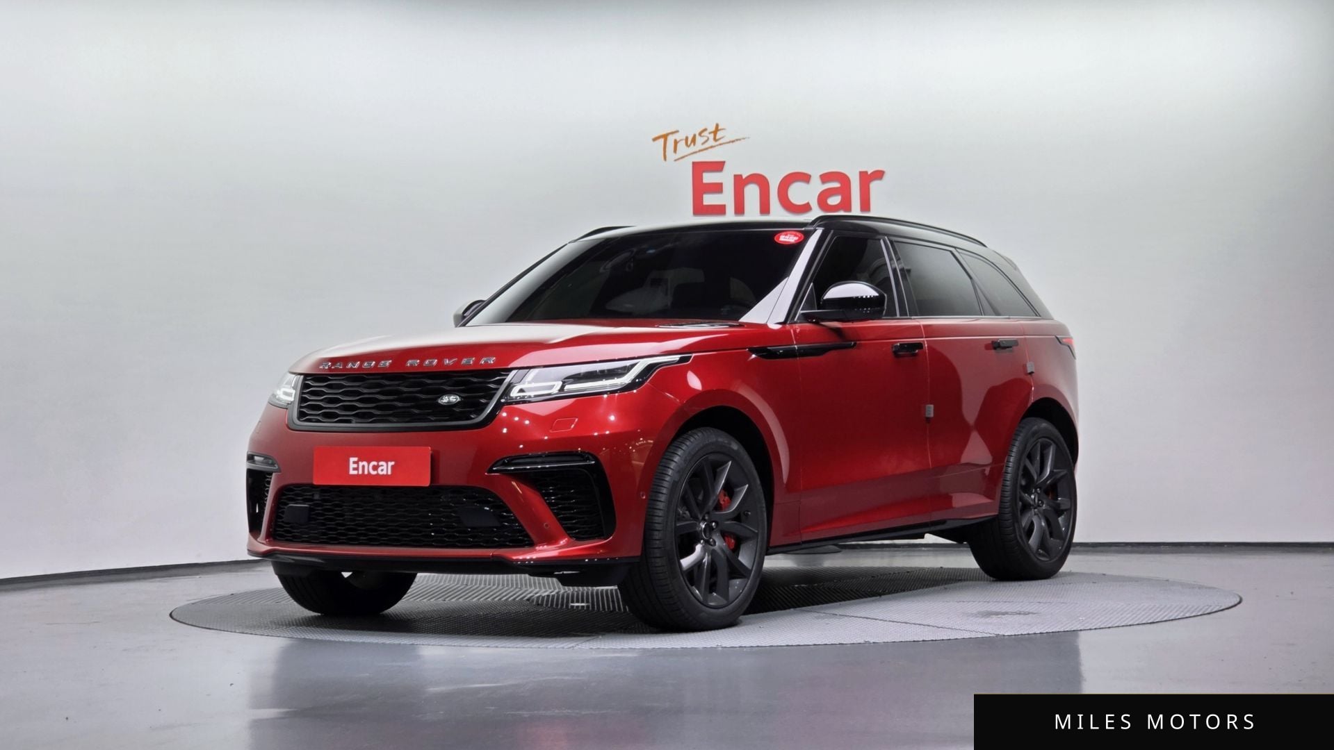 Land Rover Range Rover Velar 2019 — фото 1 из 12