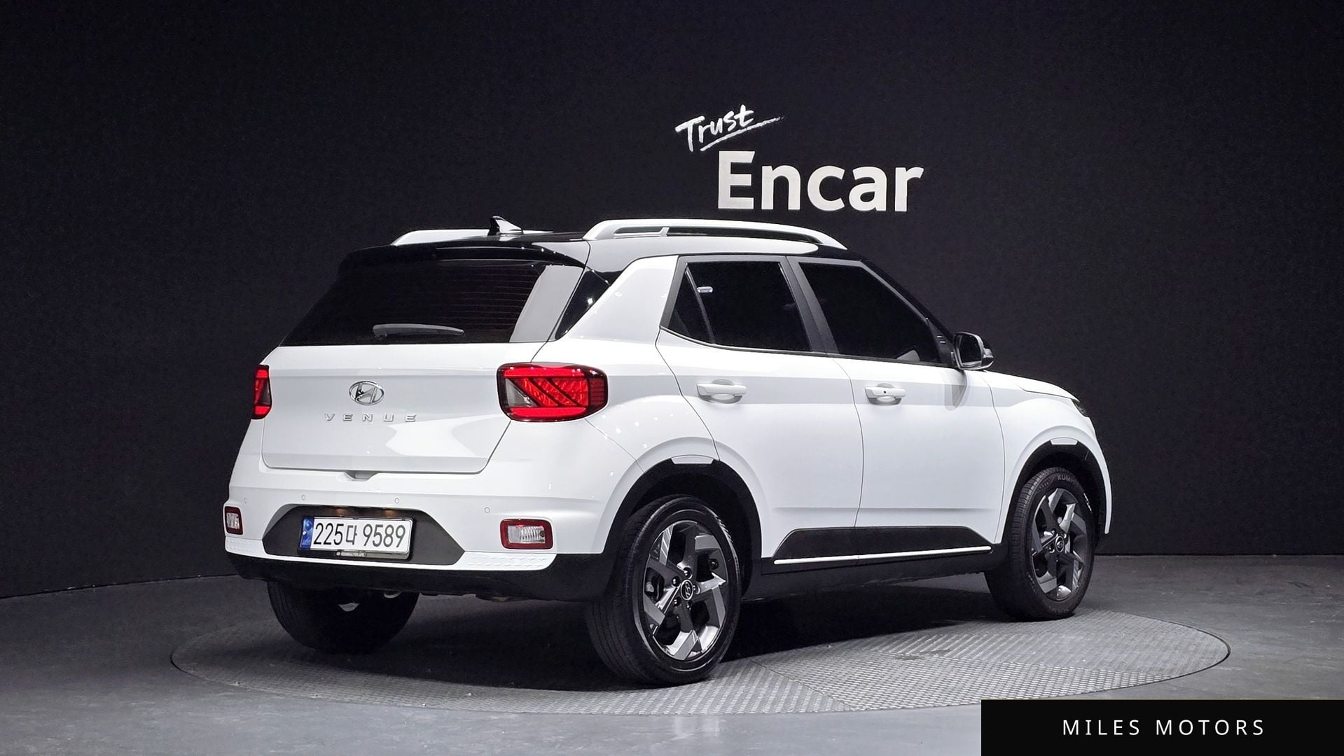 Hyundai Venue 2020 — фото 1 из 12