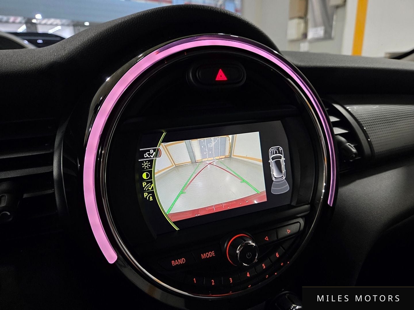 MINI Cooper 2018 — миниатюра 10