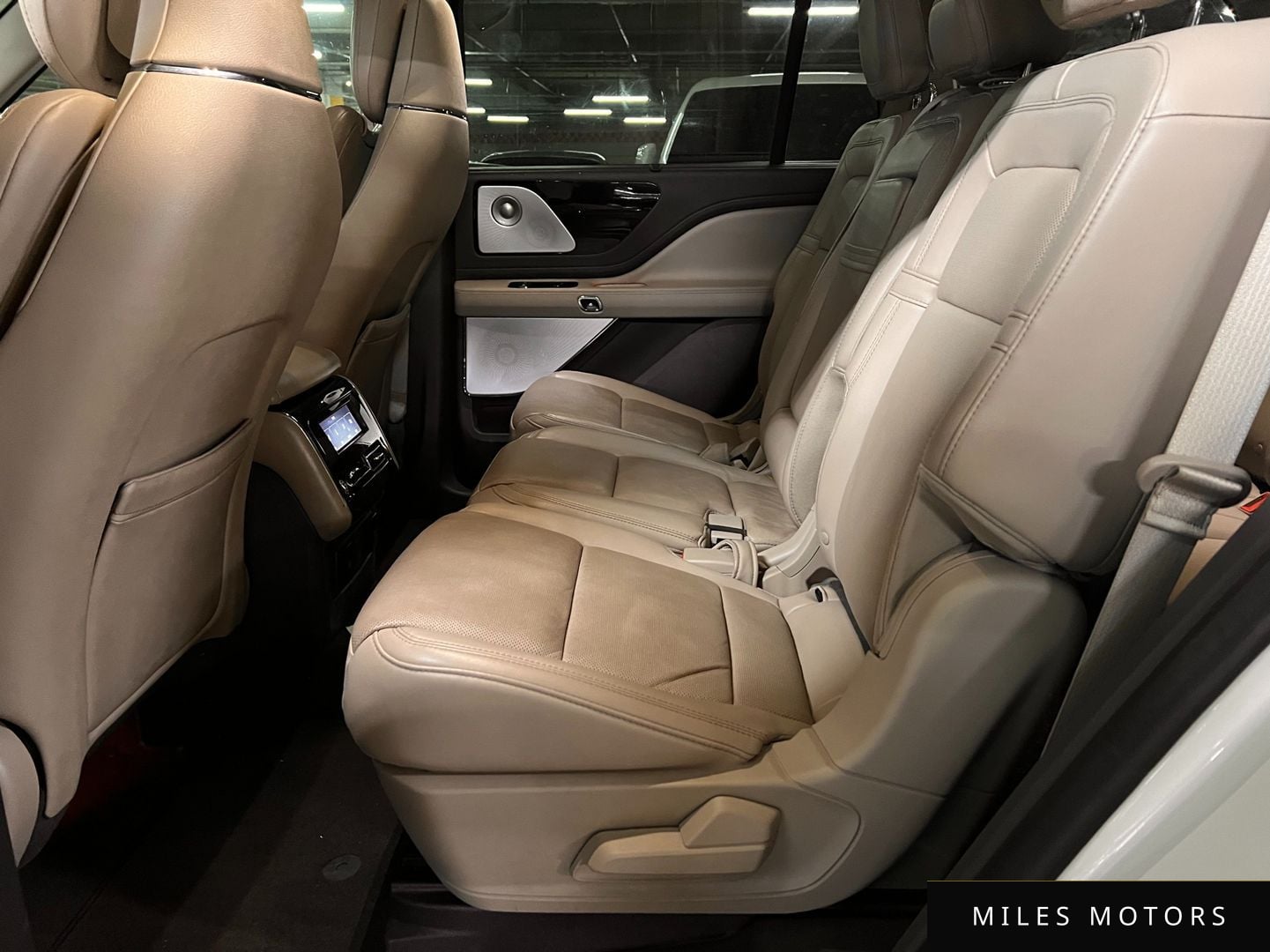Lincoln Aviator 2022 — миниатюра 11