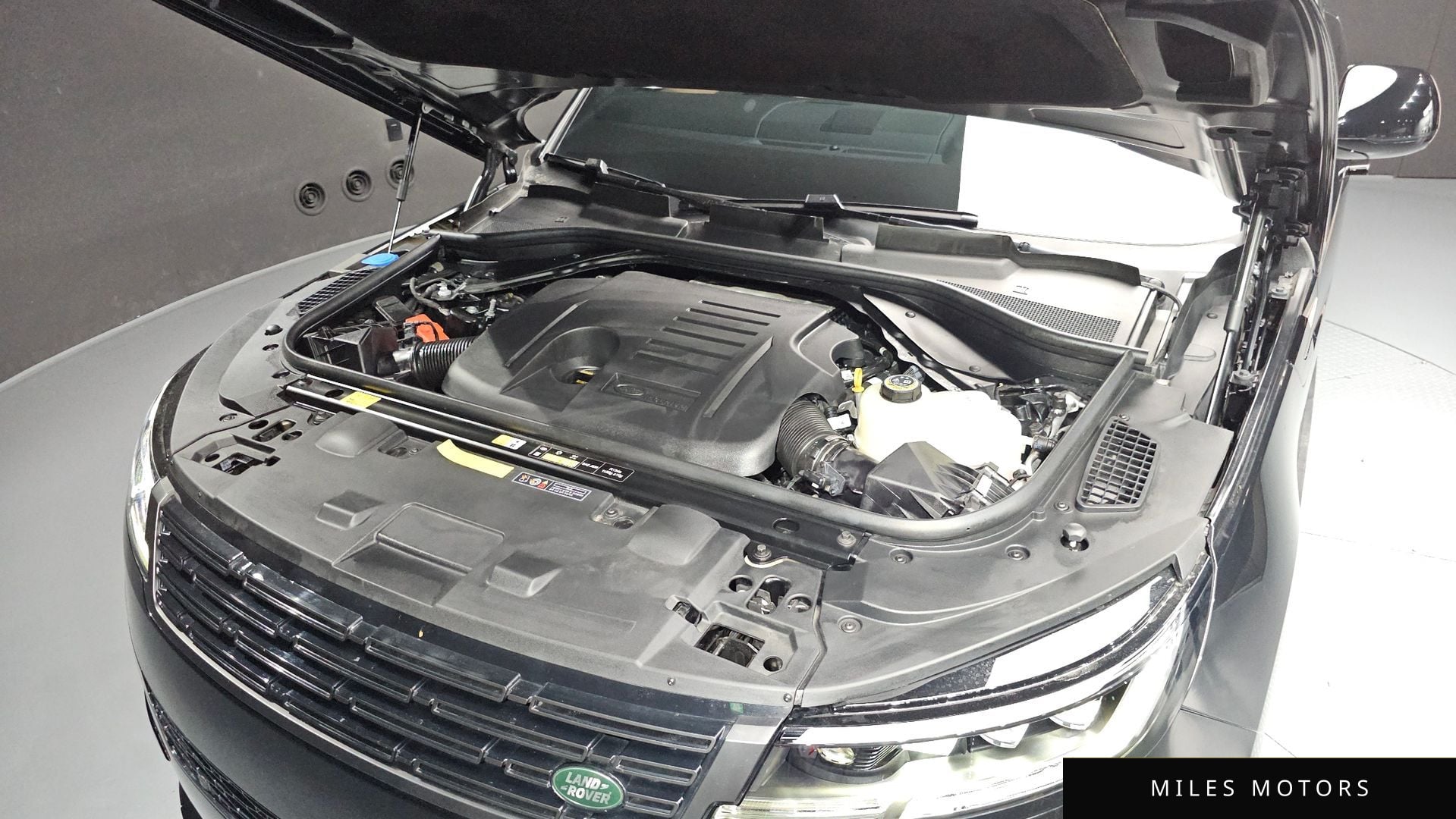 Land Rover Range Rover Sport 2025 — миниатюра 6
