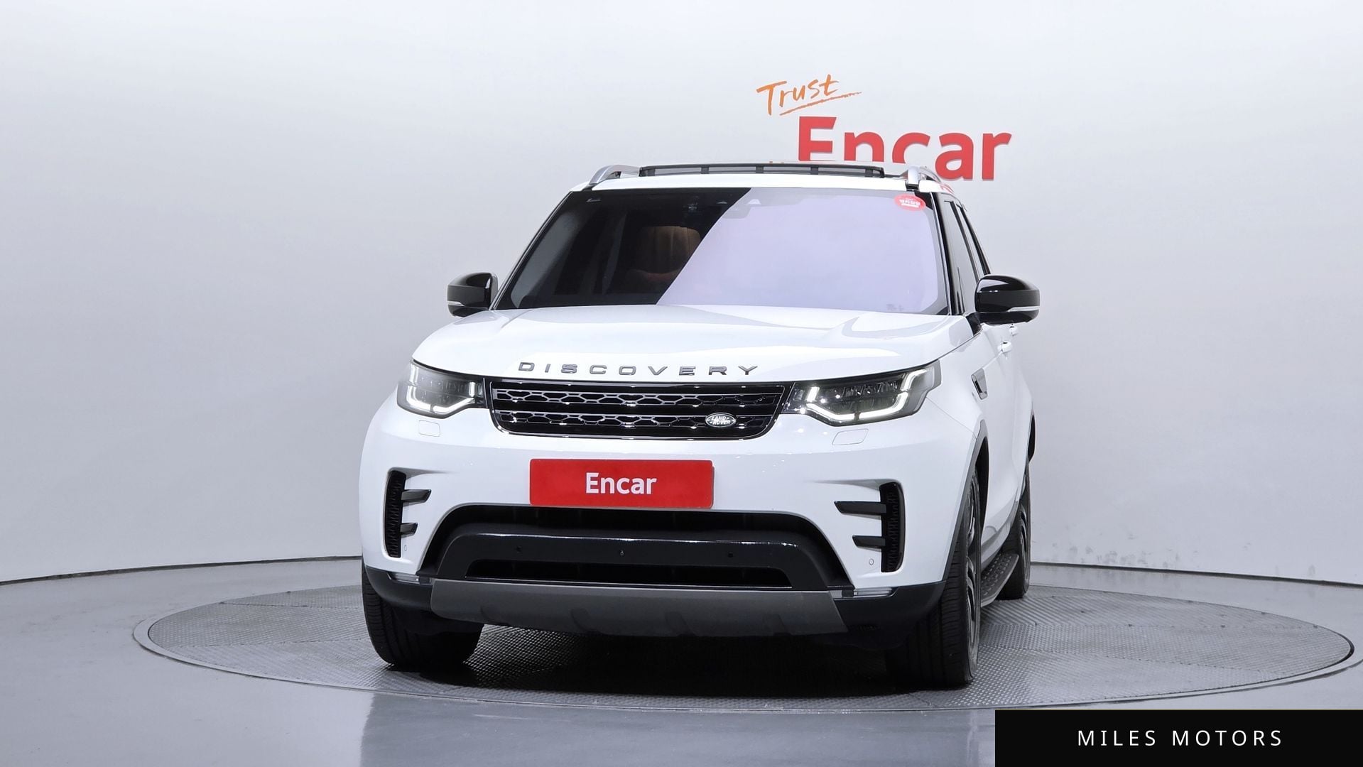 Land Rover Discovery 2018 — миниатюра 3