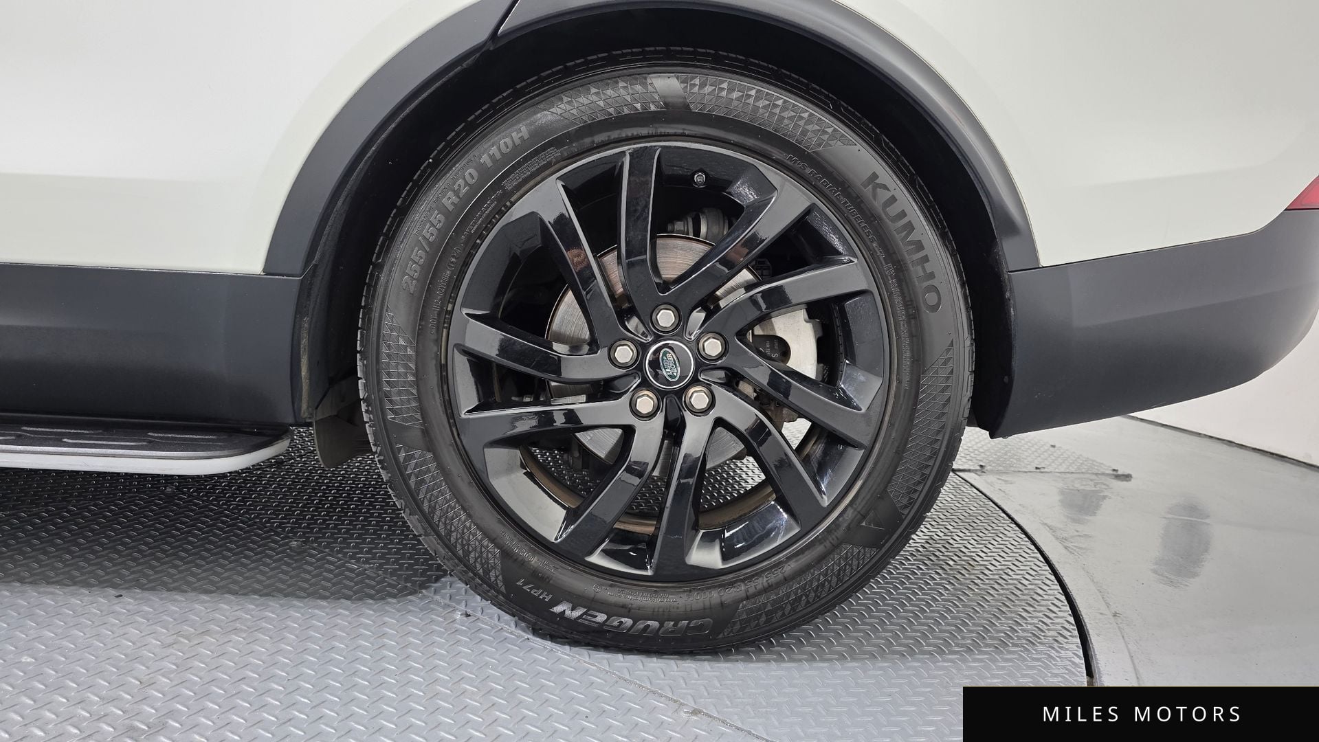 Land Rover Discovery 2018 — миниатюра 7