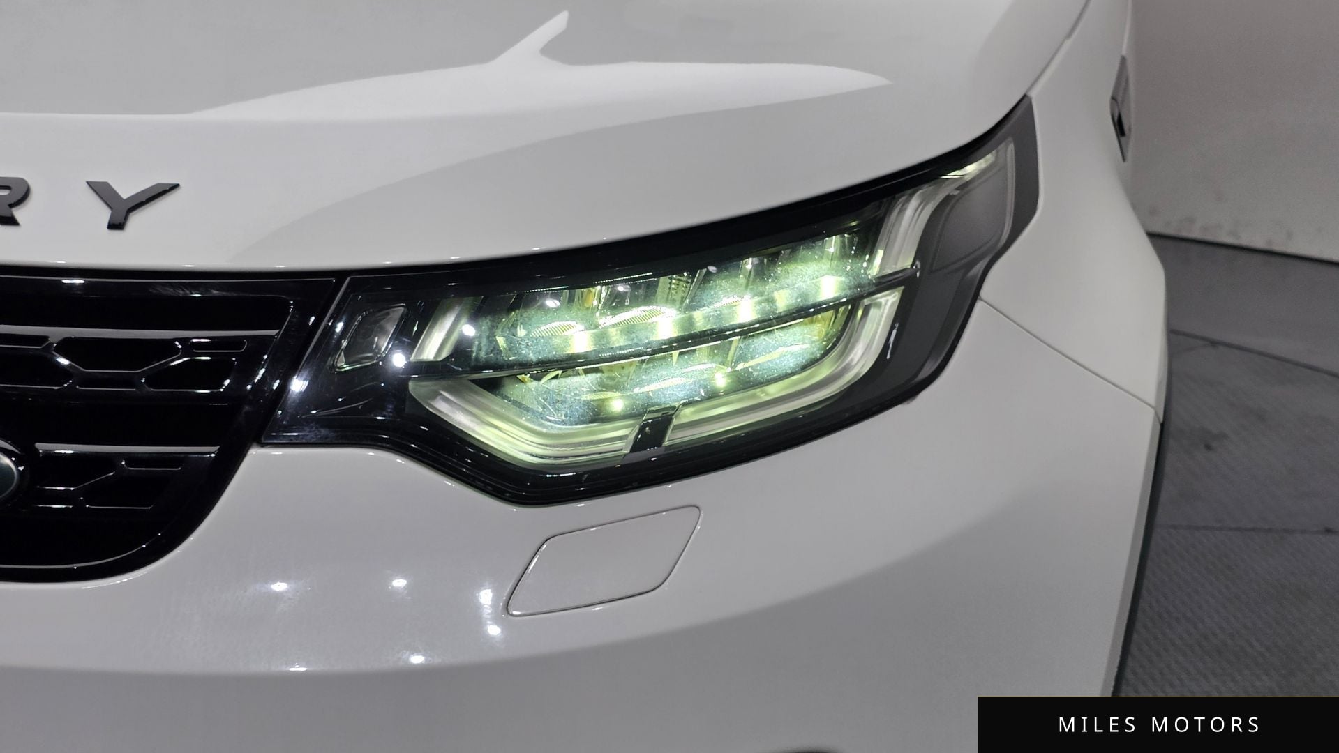 Land Rover Discovery 2018 — миниатюра 8