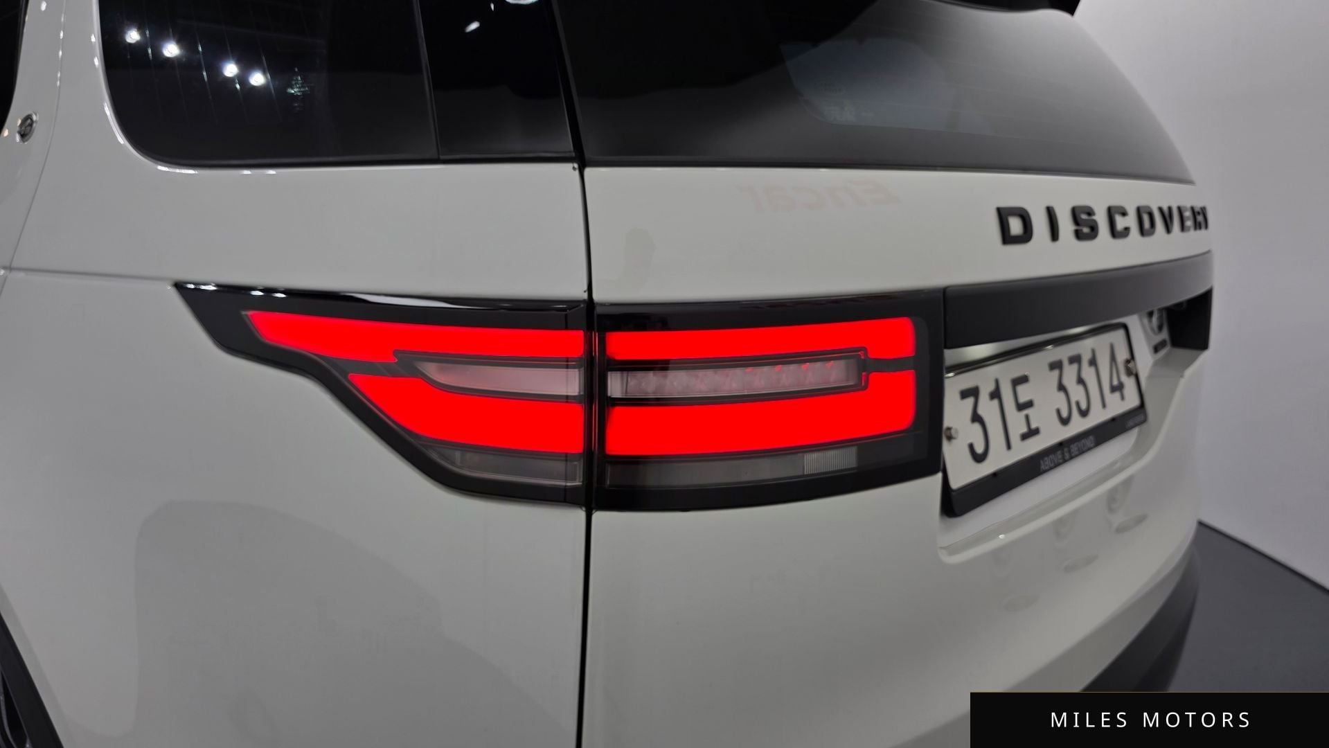 Land Rover Discovery 2018 — миниатюра 9