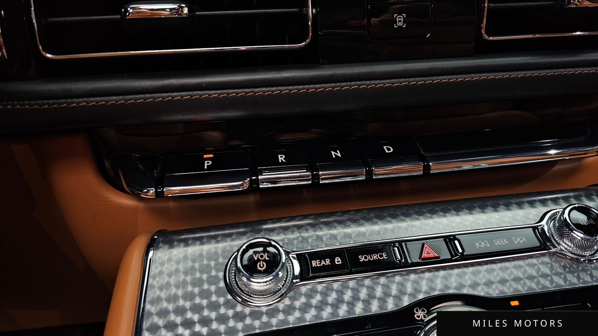 Lincoln Aviator 2022 — миниатюра 11