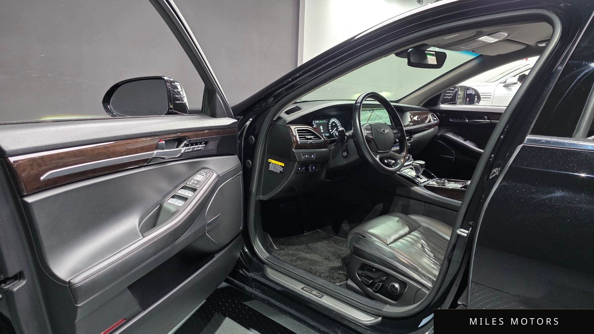 Genesis EQ900 2016 — миниатюра 10